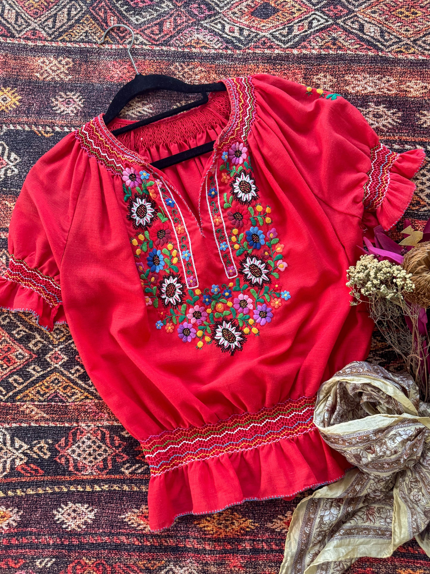VINTAGE 1970S HUNGARIAN RED COTTON BLEND EMBROIDERED PEASANT BLOUSE S