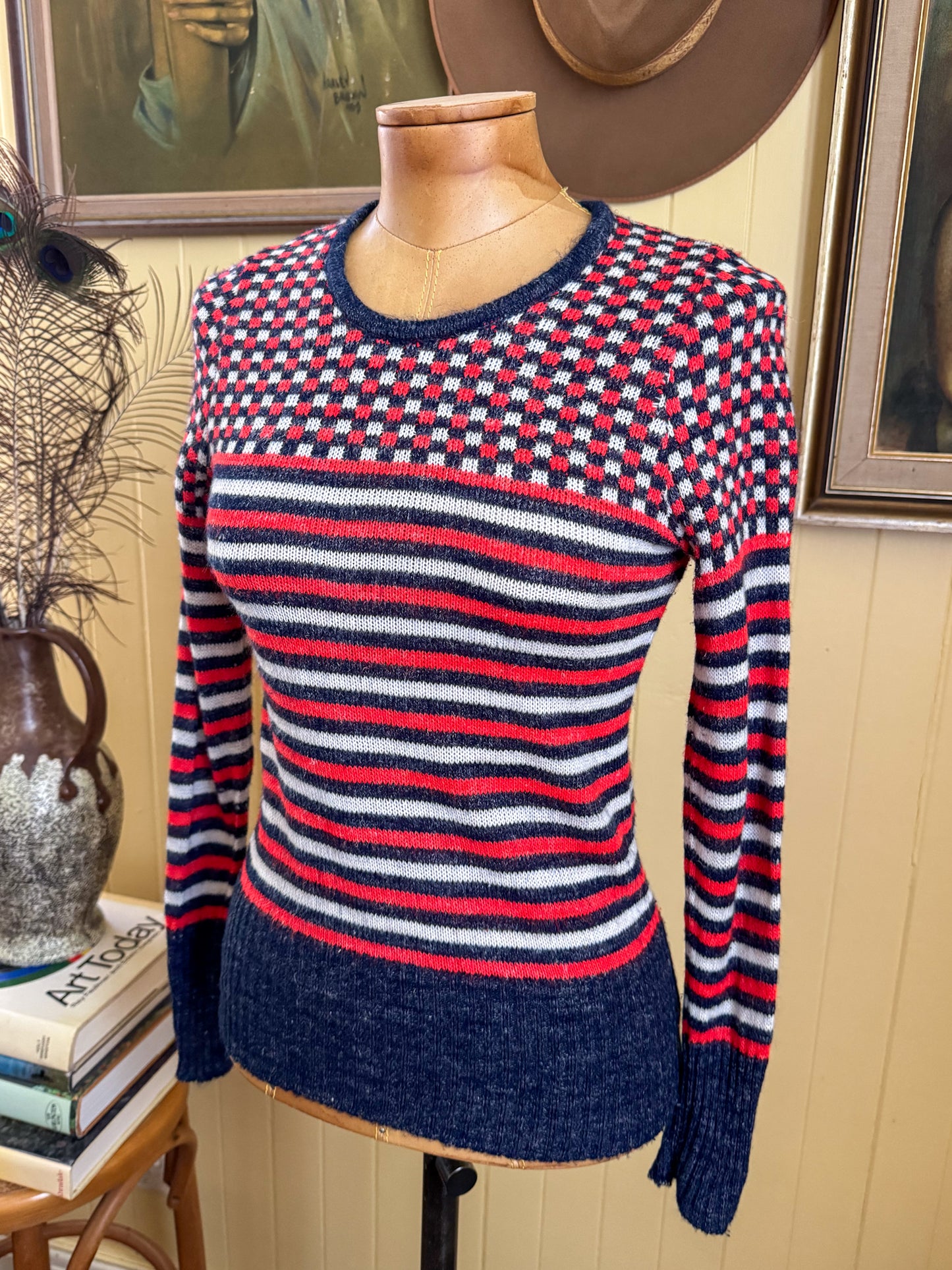 VINTAGE 1970S ANGORA BLEND KNITTED CHECK + STRIPE FITTED JUMPER XS