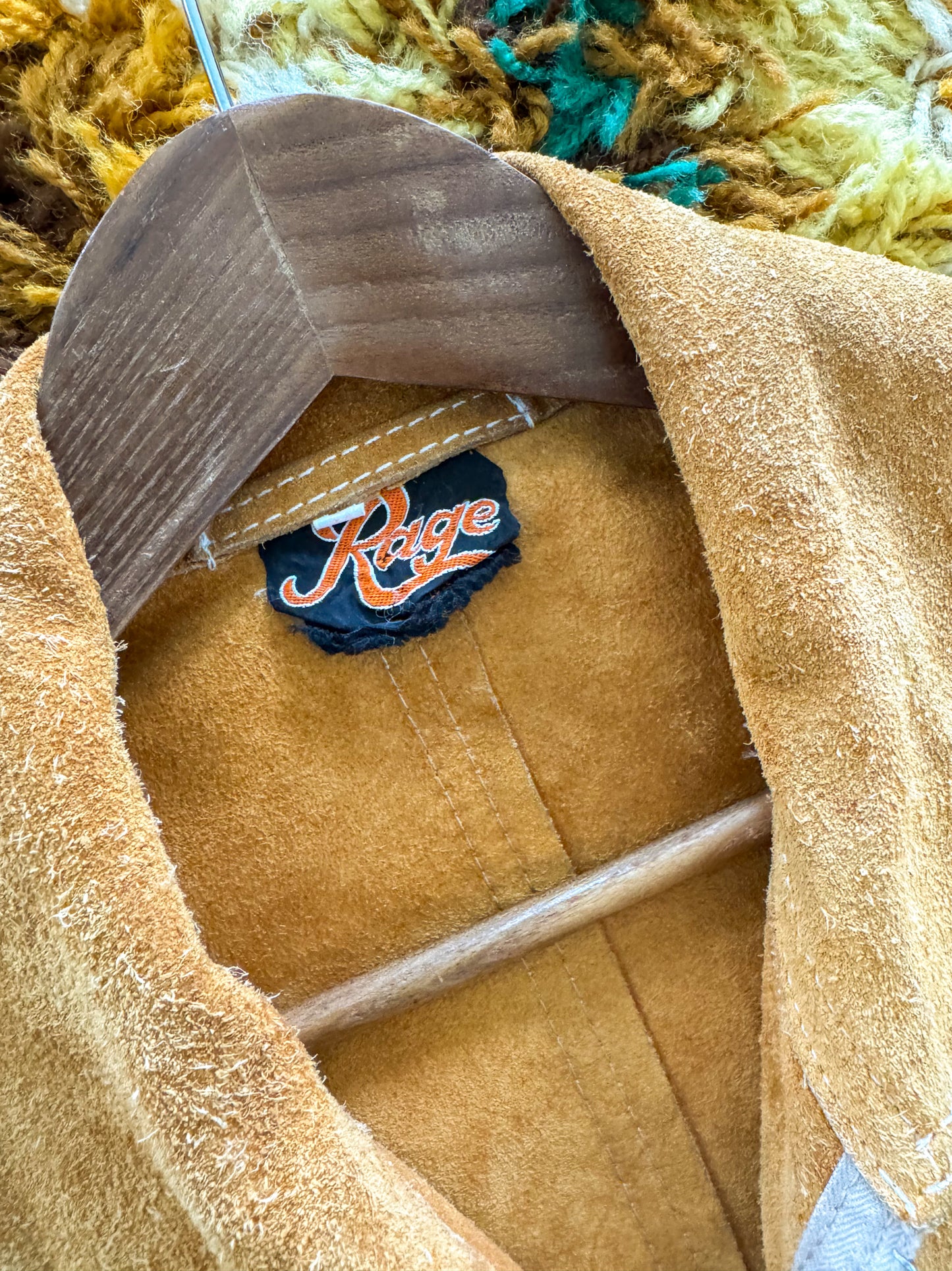 VINTAGE 1970S RAGE MUSTARD SUEDE LEATHER OVERSIZED COLLAR TAILORED JACKET L