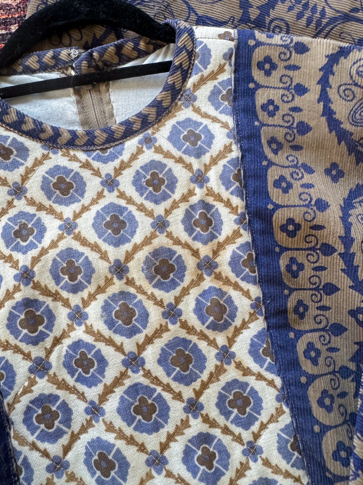 VINTAGE 1970S COTTON CORDUROY PRINTED MAXI PEASANT DRESS M