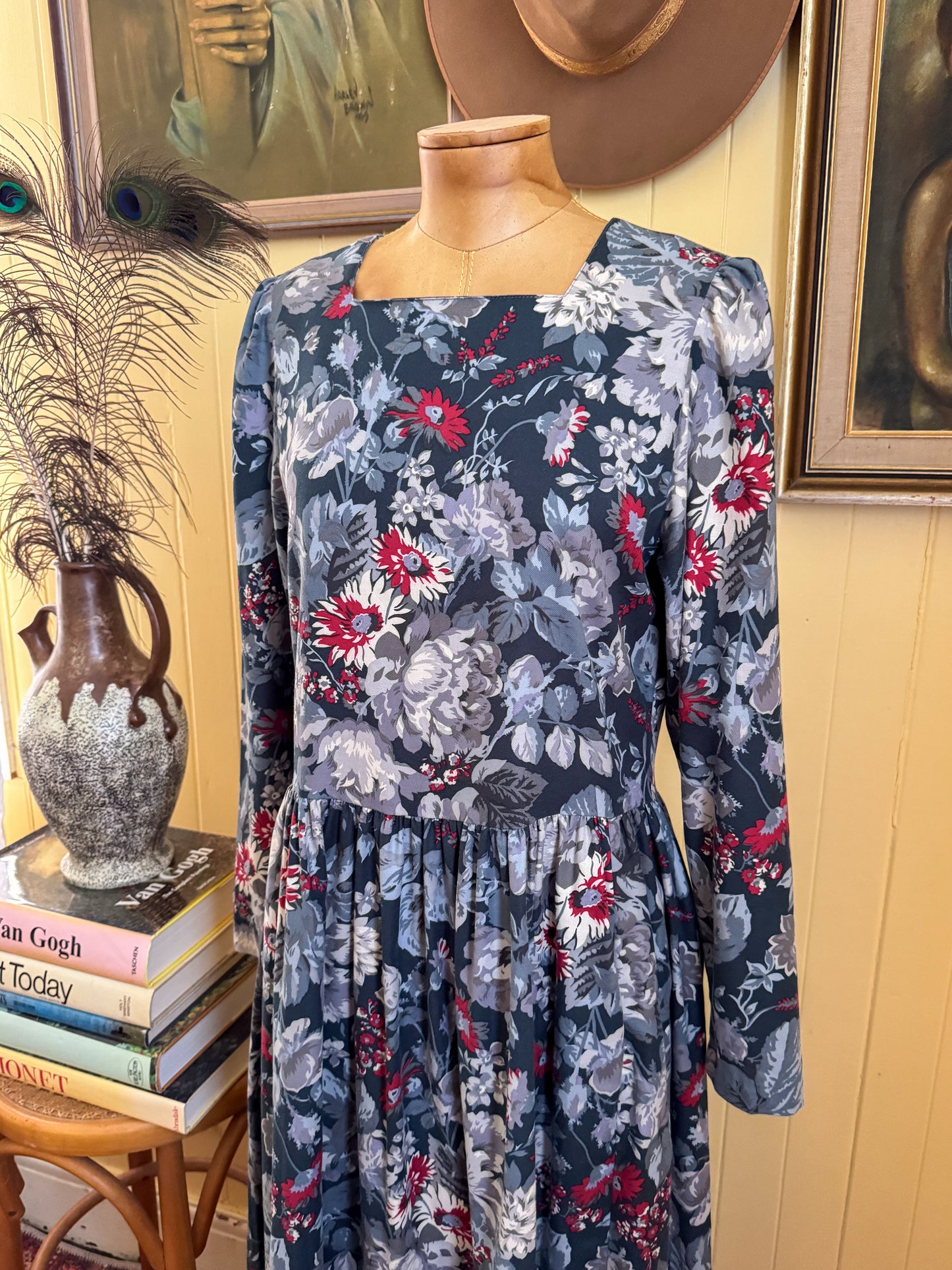 VINTAGE 1980S AUSTRALIAN LAURA ASHLEY COTTON FLORAL PRINT PRAIRIE DRESS S/M