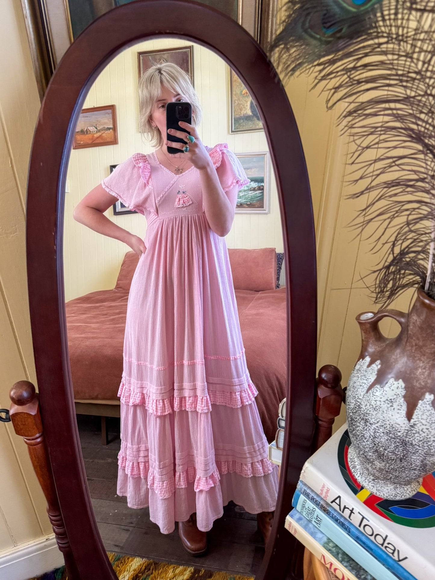 VINTAGE 1970S COTTON CHEESECLOTH GAUZE APPLIQUE RUFFLED MAXI DRESS M