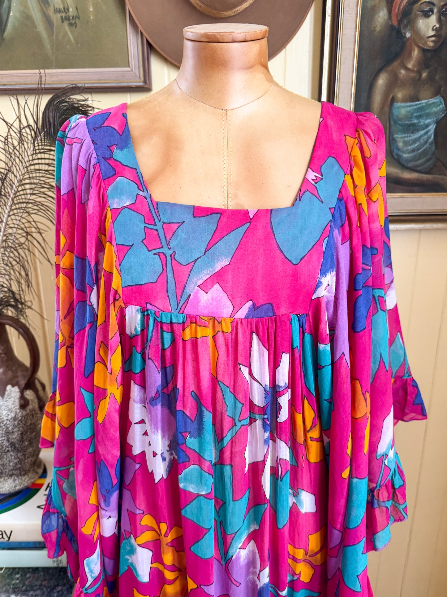 VINTAGE 1970S MISS JANTZEN FLORAL PRINT COTTON GAUZE ANGEL SLEEVE MAXI DRESS S/M/L