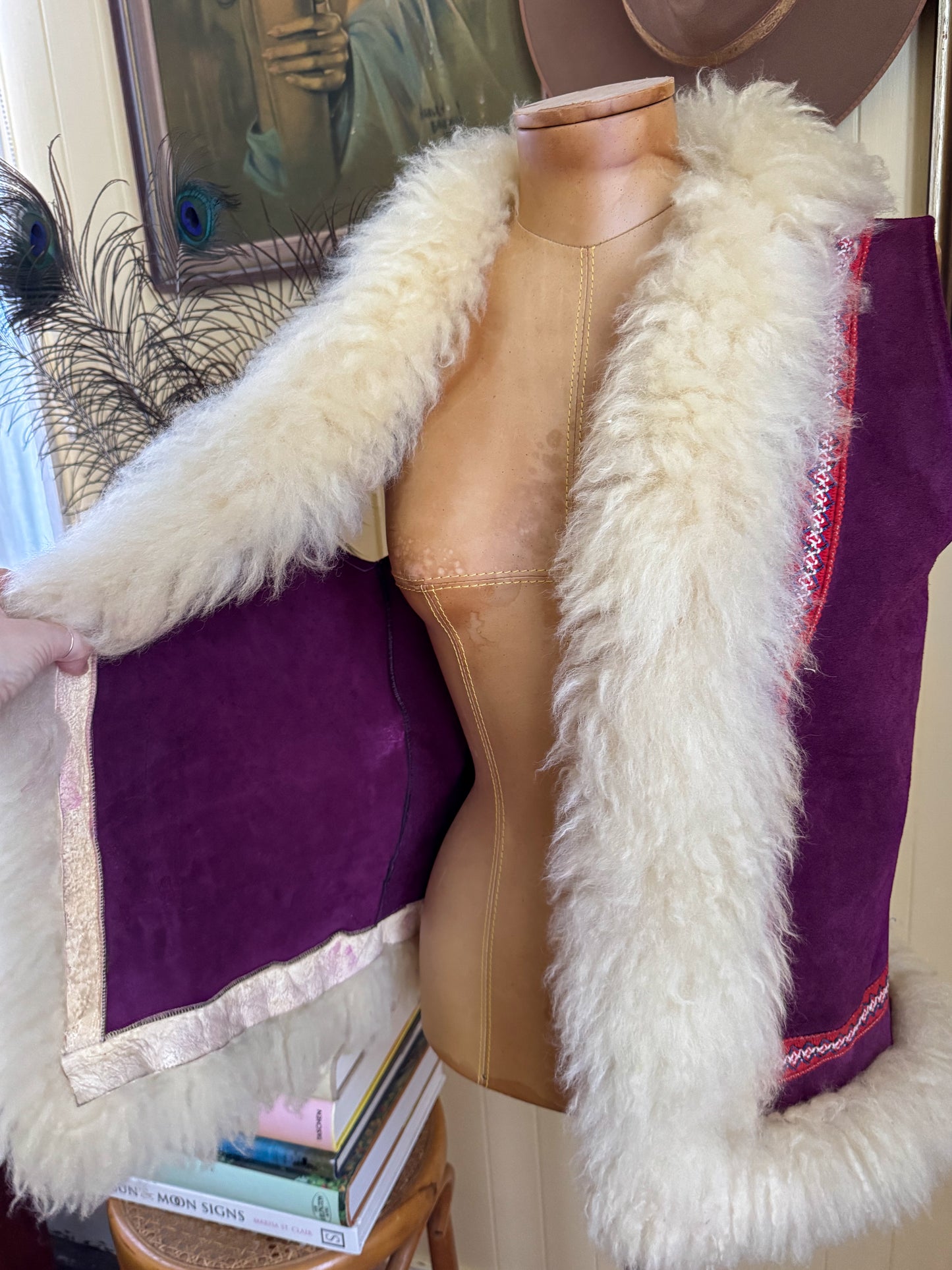 VINTAGE 1970S PURPLE SUEDE LEATHER PENNY LANE SHEARLING VEST S/M