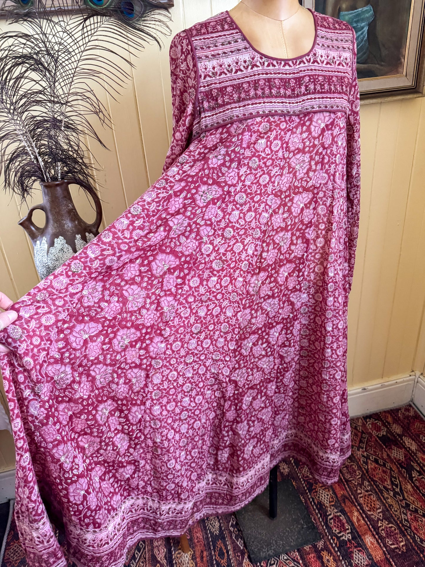 VINTAGE 1970S ELEGANCE OF ASIA INDIAN COTTON GAUZE BLOCK PRINT MIDI DRESS S/M