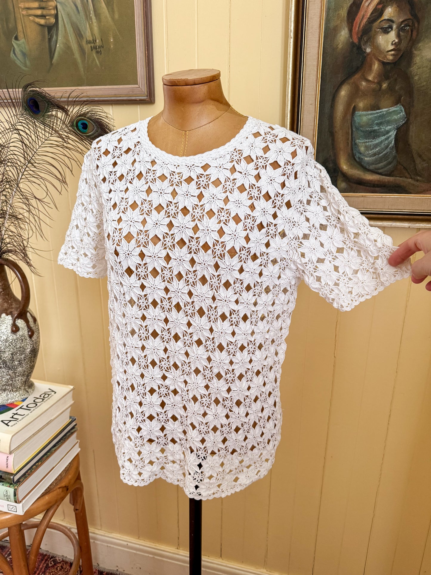 VINTAGE 1990S CHINESE COTTON FLORAL HAND CROCHETED TOP M