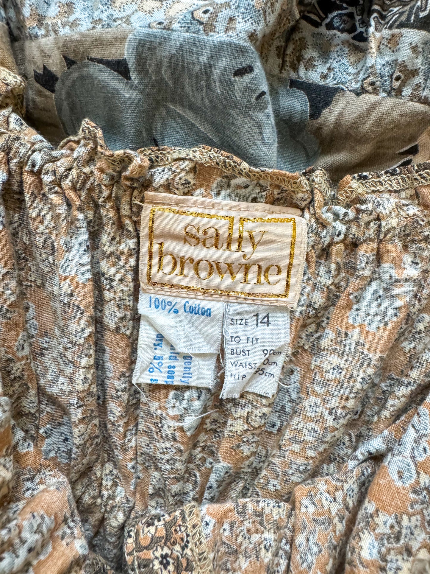 VINTAGE 1970S SALLY BROWNE COTTON TIERED LACE + RIBBON MIDI SUN DRESS S/M