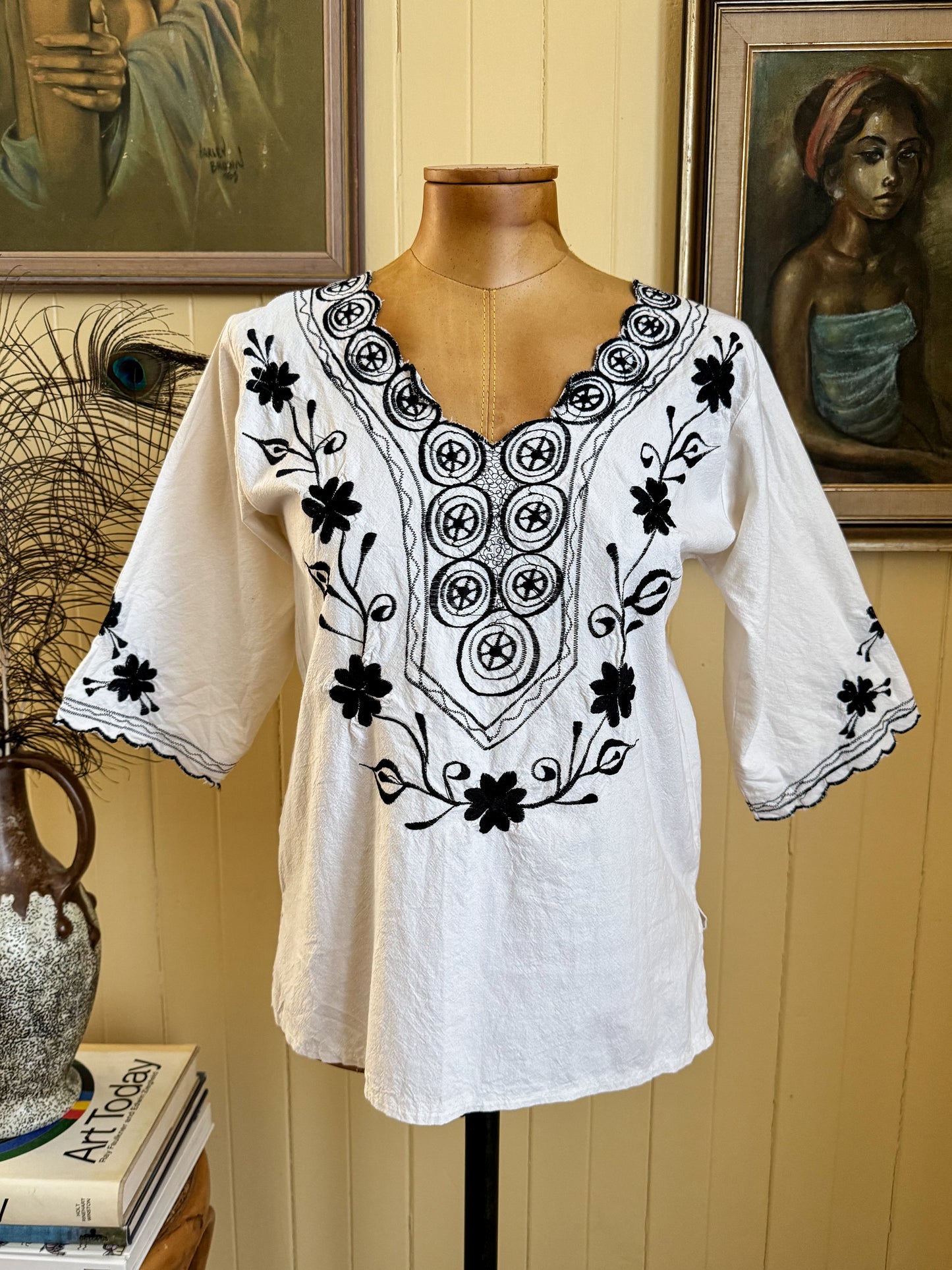 VINTAGE 1990S COTTON EMBROIDERED PEASANT BLOUSE XS/S