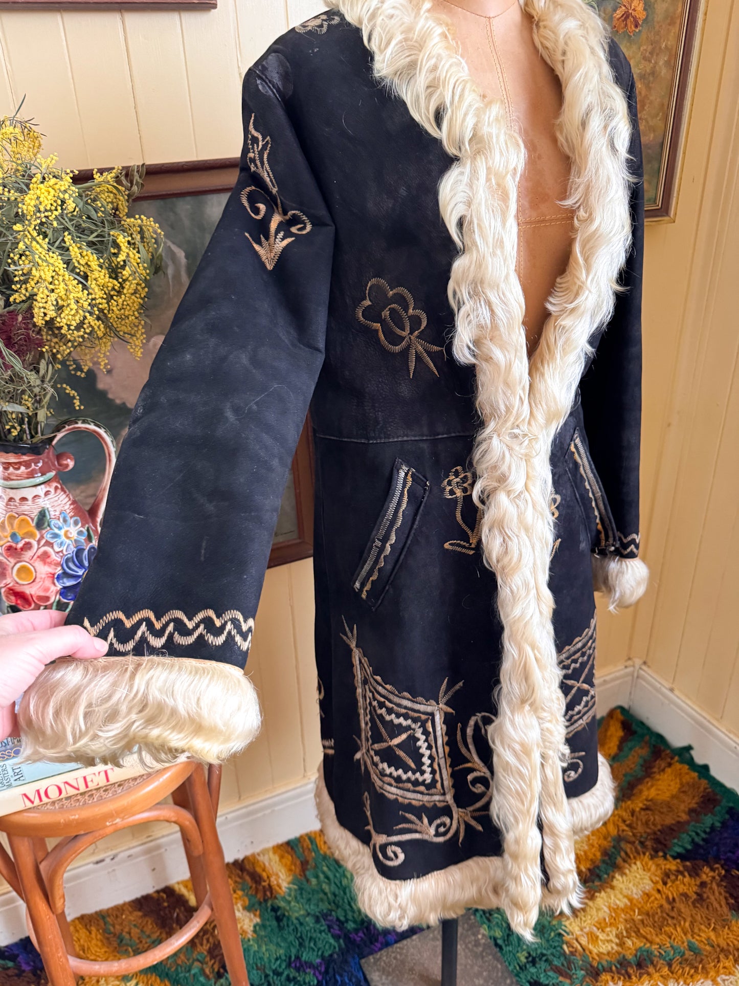 VINTAGE 1960S RARE AFGHAN SUEDE LEATHER MONGOLIAN WOOL PENNY LANE EMBROIDERED LONG COAT S
