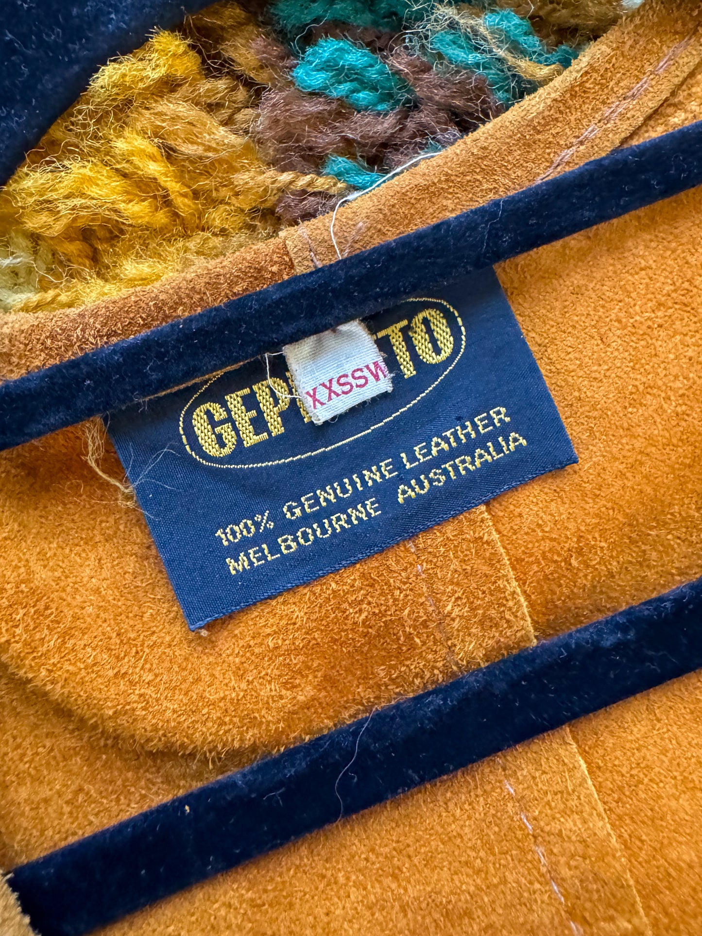 VINTAGE 1970S GEPETTO TAN SUEDE LEATHER PEACOCK APPLIQUÉ LONGLINE WAISTCOAT VEST XS