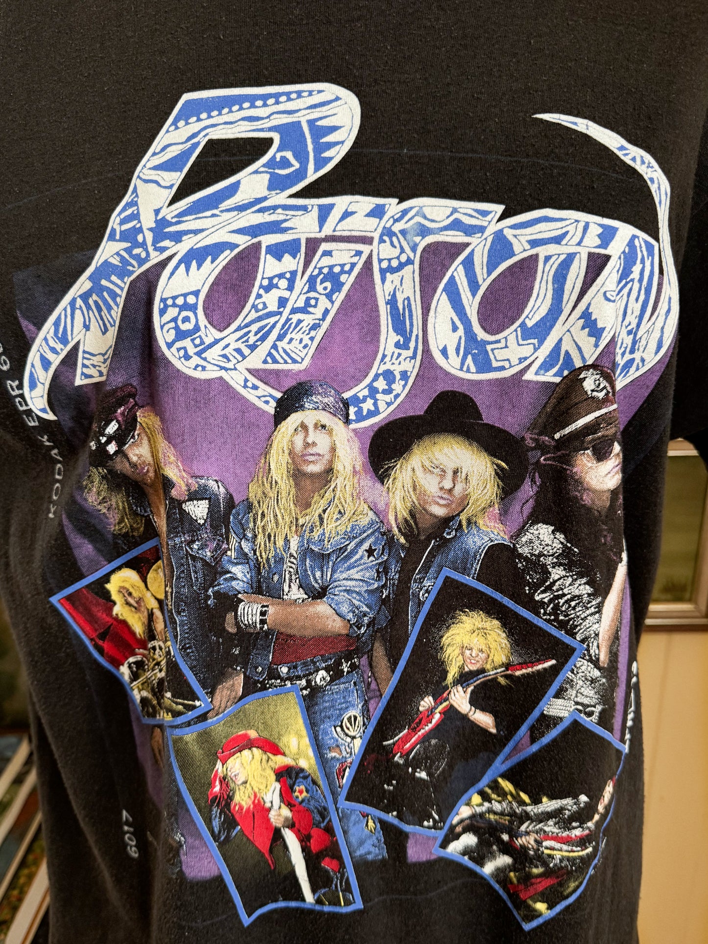 VINTAGE 1988 POISON OPEN UP AND SAY AHHHH TOUR PRINT SINGLE STITCH BAND TSHIRT M/L