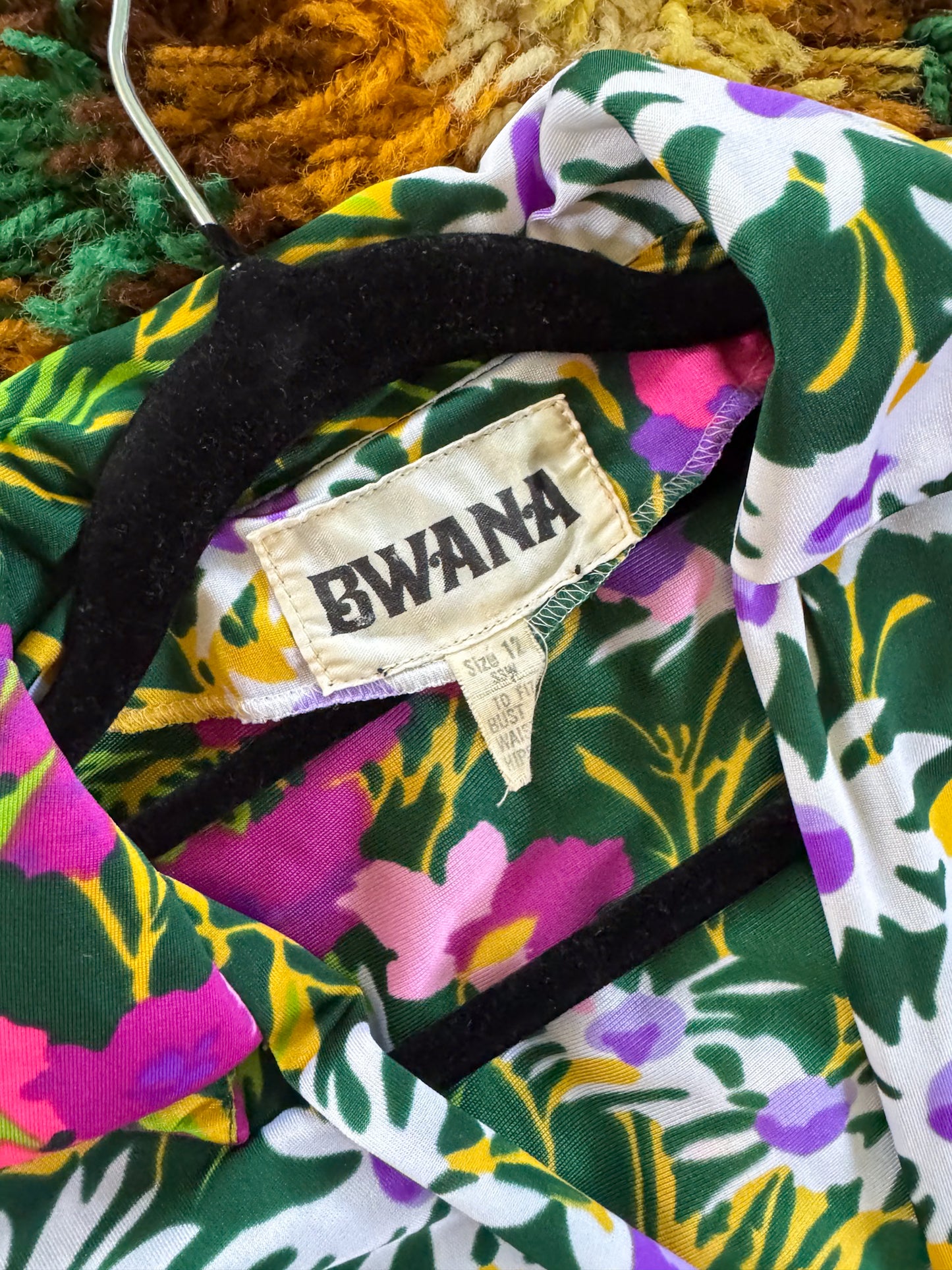 VINTAGE 1970S NYLON FLORAL PRINT TWO PIECE CROPPED BLOUSE + MAXI SKIRT SET XS