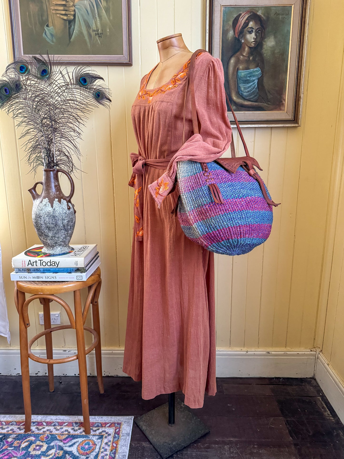 VINTAGE KENYAN LARGE WOVEN STRIPED SISAL AND LEATHER SHOPPER BAG