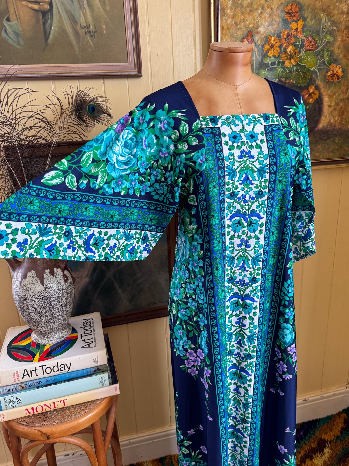 VINTAGE 1970S ACORN NYLON PRINTED MAXI KIMONO SLEEVE DRESS S