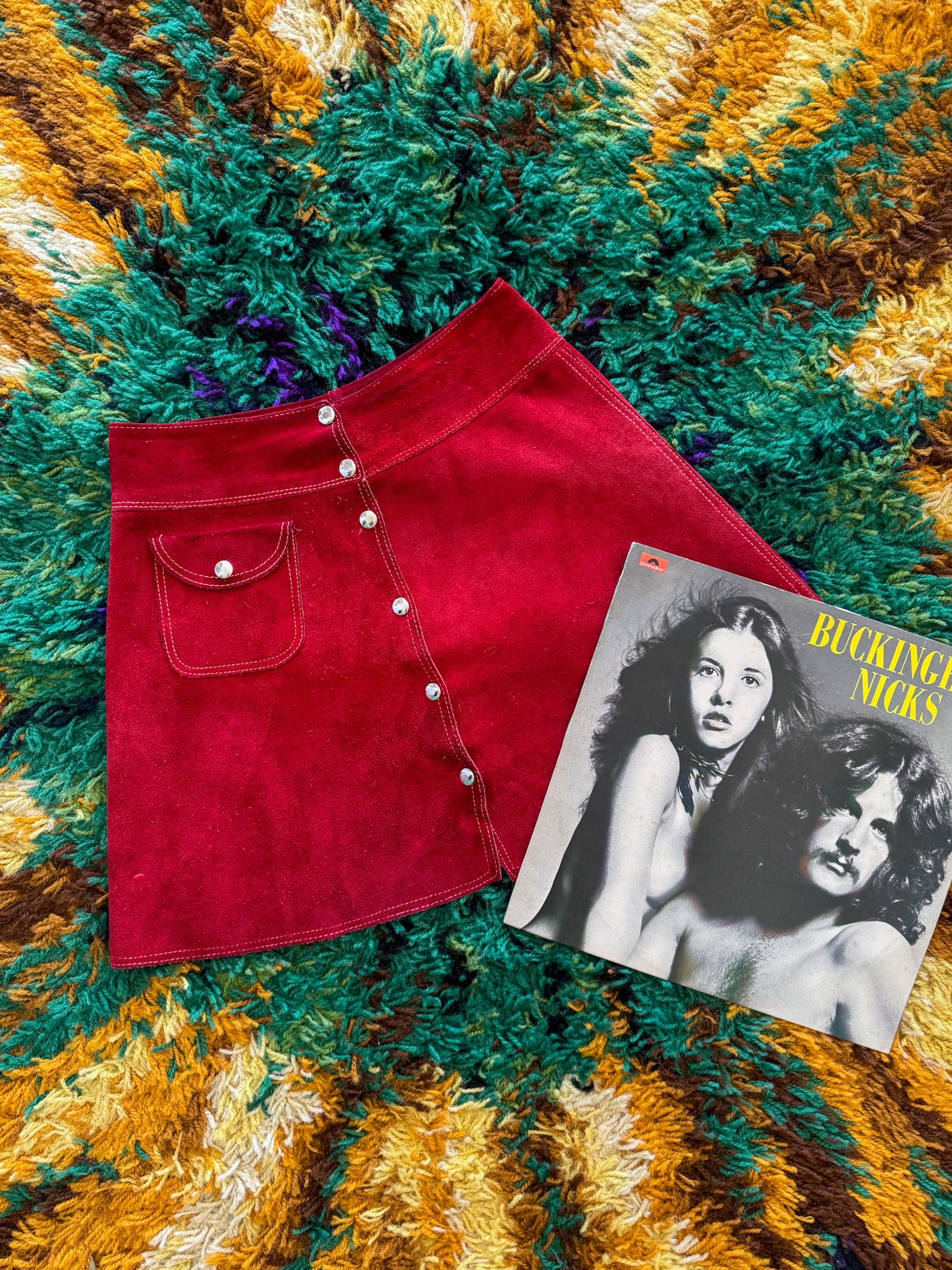 VINTAGE 1970S RED SUEDE LEATHER BUTTON THROUGH MINI SKIRT XS/S