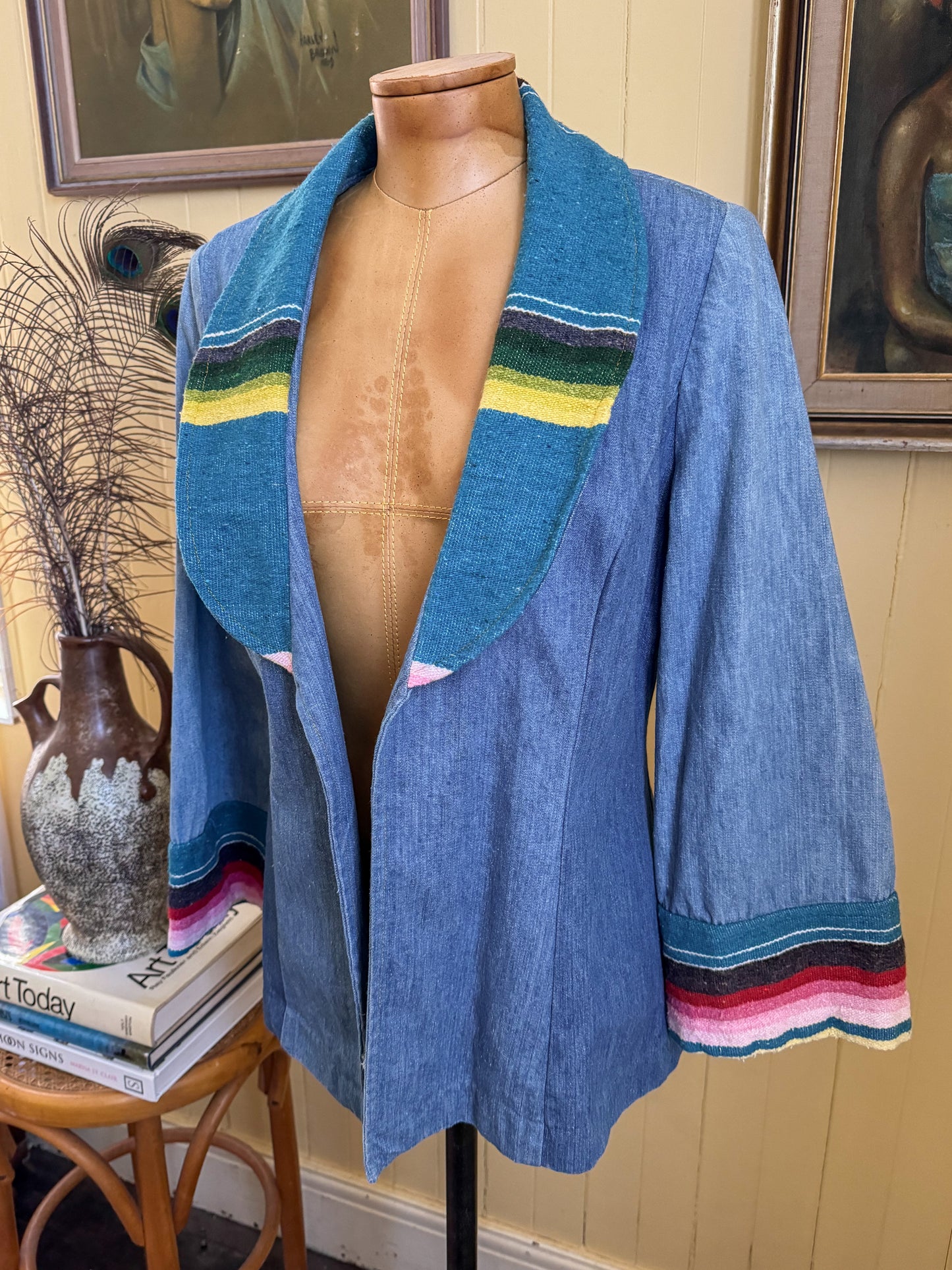 VINTAGE 1970S COTTON DENIM RAINBOW TAPESTRY BLAZER JACKET S/M