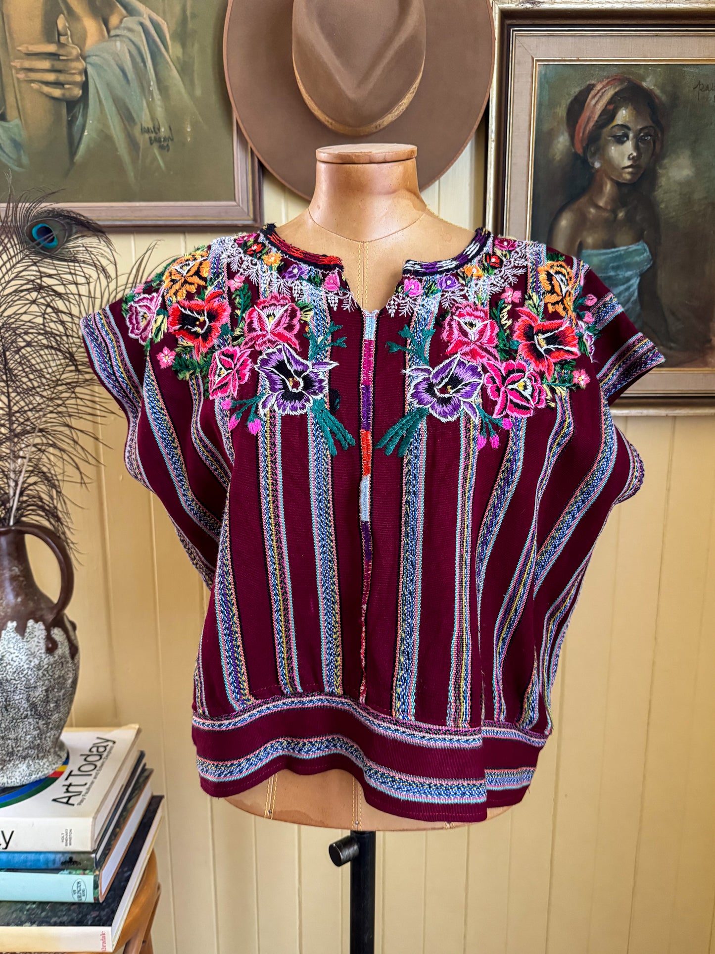 VINTAGE GUATEMALAN EMBROIDERED STRIPED COTTON HUIPIL TOP M