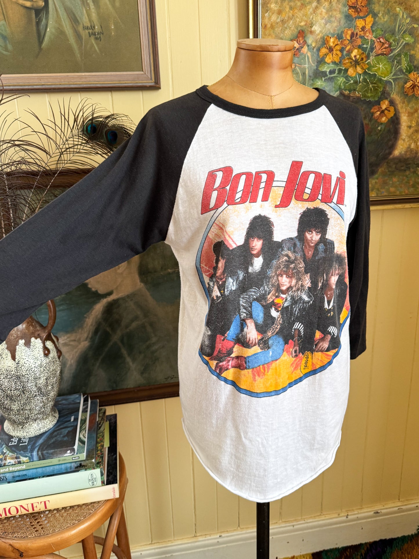 VINTAGE 1987 BON JOVI SLIPPERY WHEN WET WORLD TOUR PRINT RAGLAN TSHIRT L