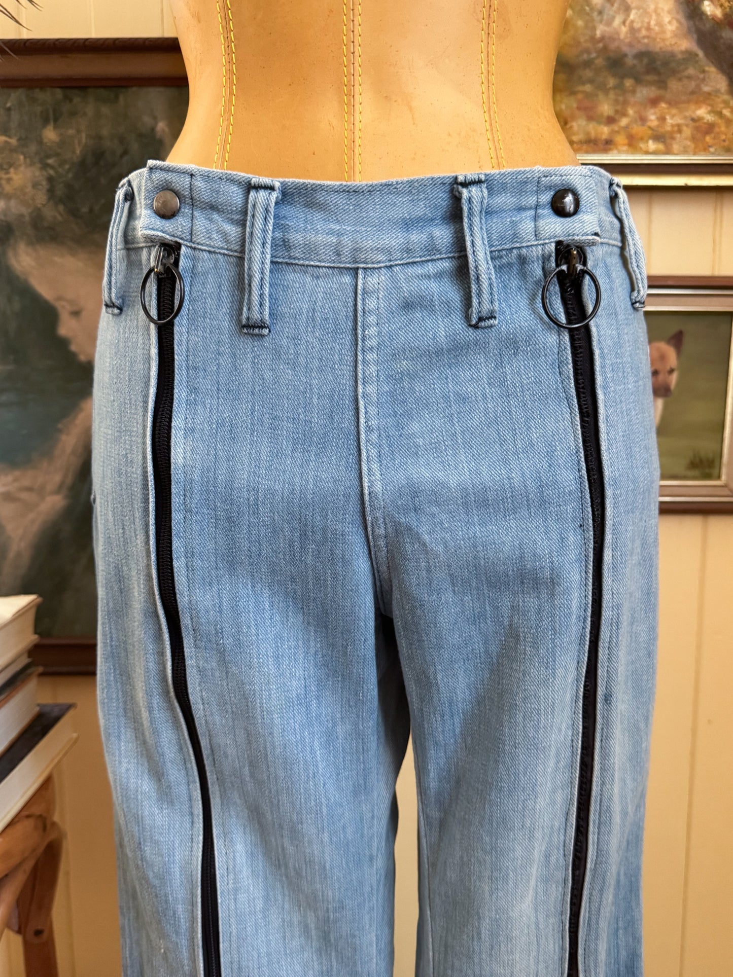 VINTAGE 1970S AMERICAN LOW RISE ZIP THROUGH STUDDED CROPPED DENIM JEANS S