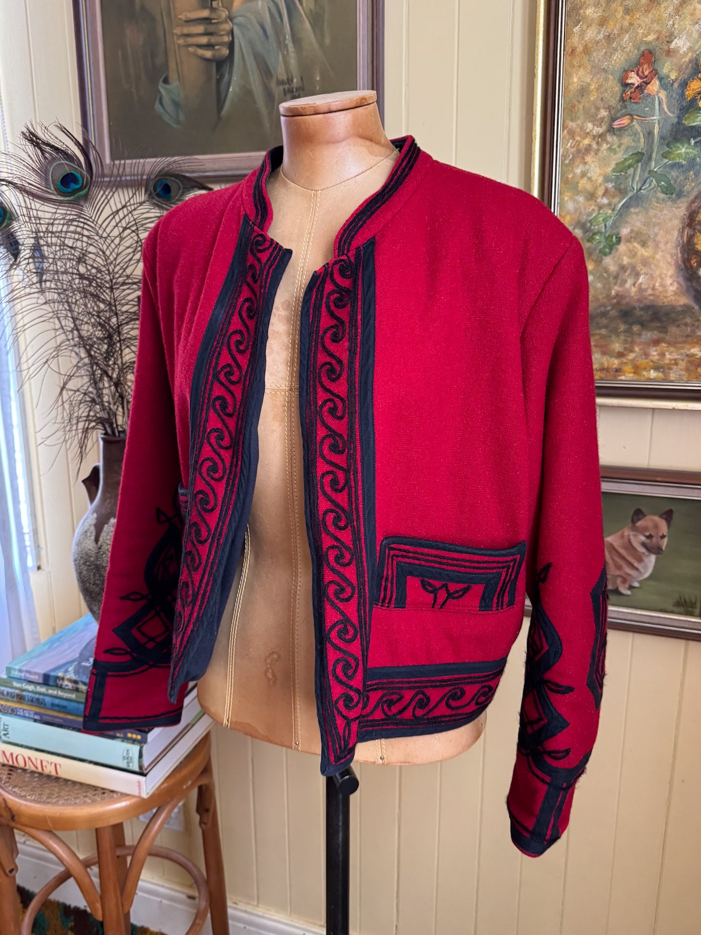 VINTAGE GUATEMALAN SOLOLÀ BOILED WOOL SOUTACHE EMBROIDERED JACKET M