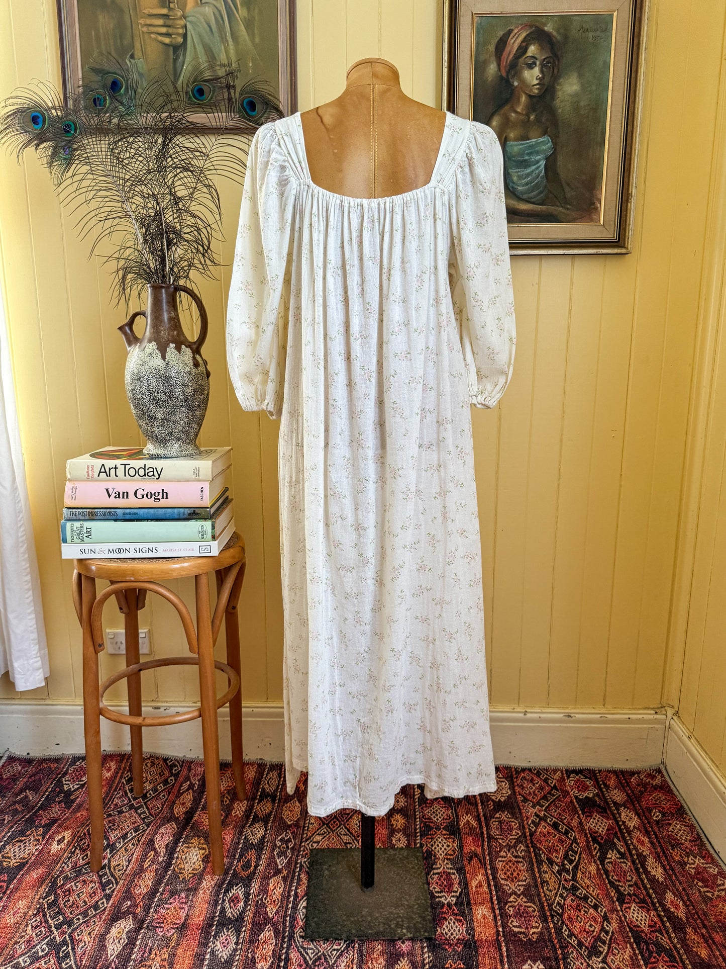 VINTAGE 1990S COTTON GAUZE FLORAL PRINT CROCHET PEASANT DRESS M