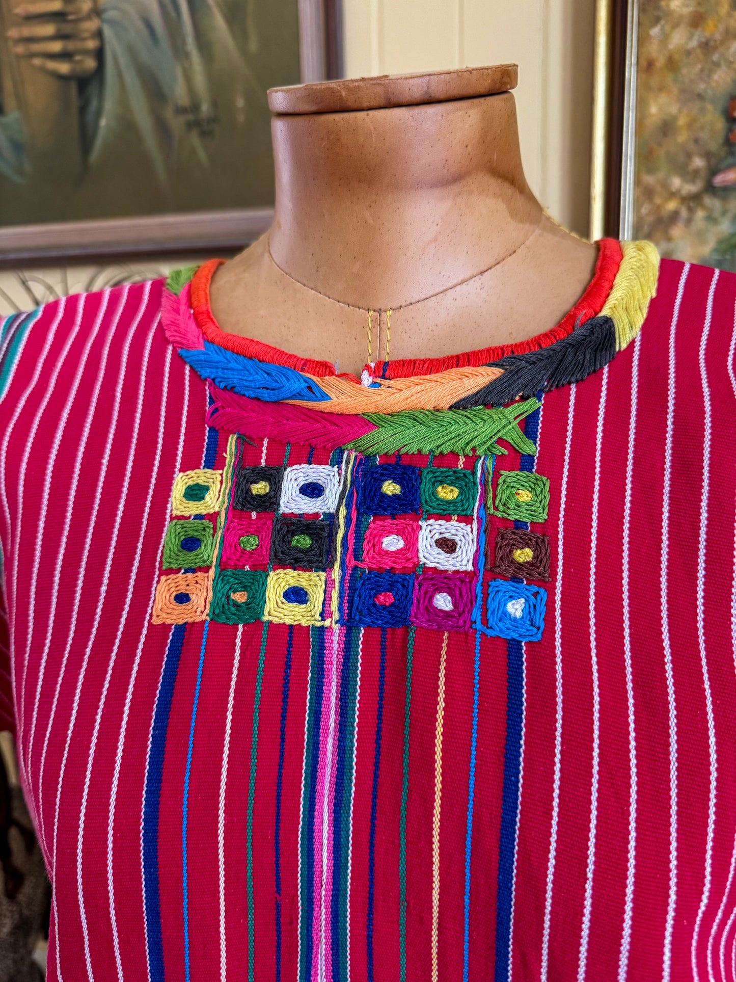 VINTAGE GUATEMALAN EMBROIDERED STRIPED COTTON HANDLOOM HUIPIL TOP S/M