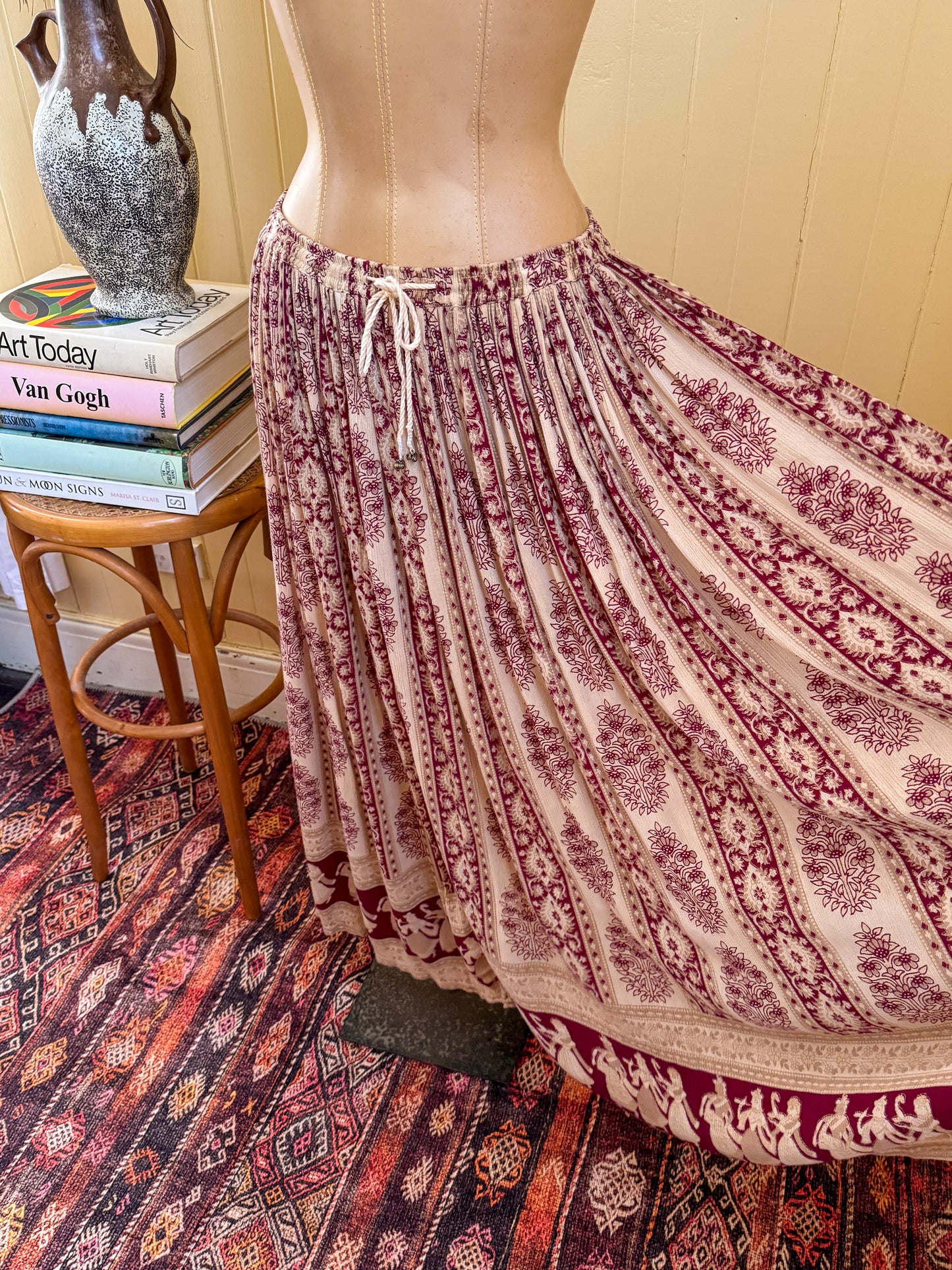 VINTAGE 1980S O.P.C. INDIAN RAYON GAUZE BROOMSTICK MIDI SKIRT M