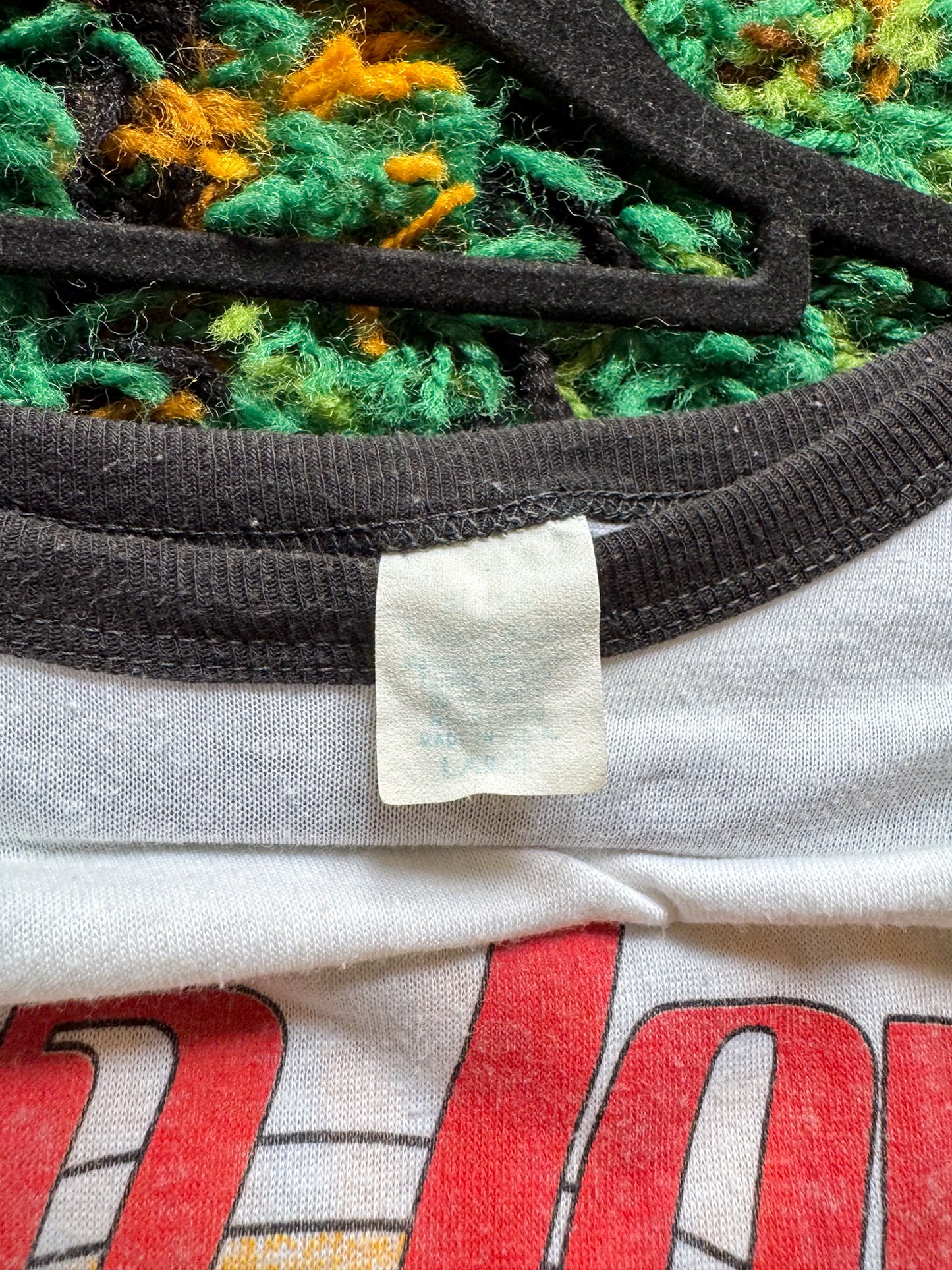 VINTAGE 1987 BON JOVI SLIPPERY WHEN WET WORLD TOUR PRINT RAGLAN TSHIRT L