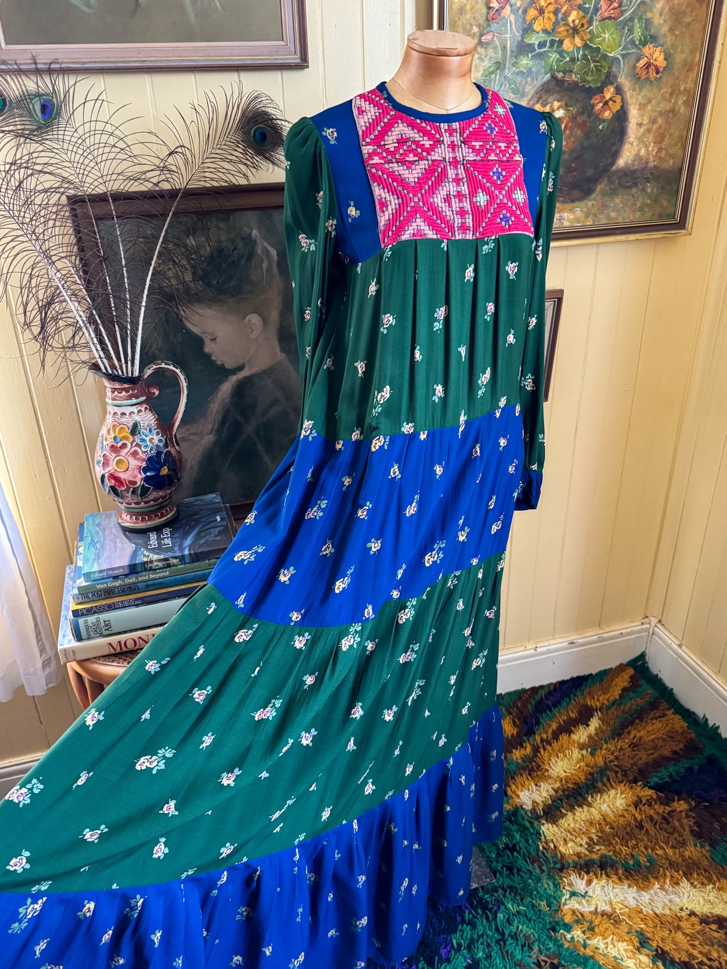 VINTAGE 1970S RAYON FLORAL PRINT EMBROIDERED BIB FOLK MAXI DRESS S/M