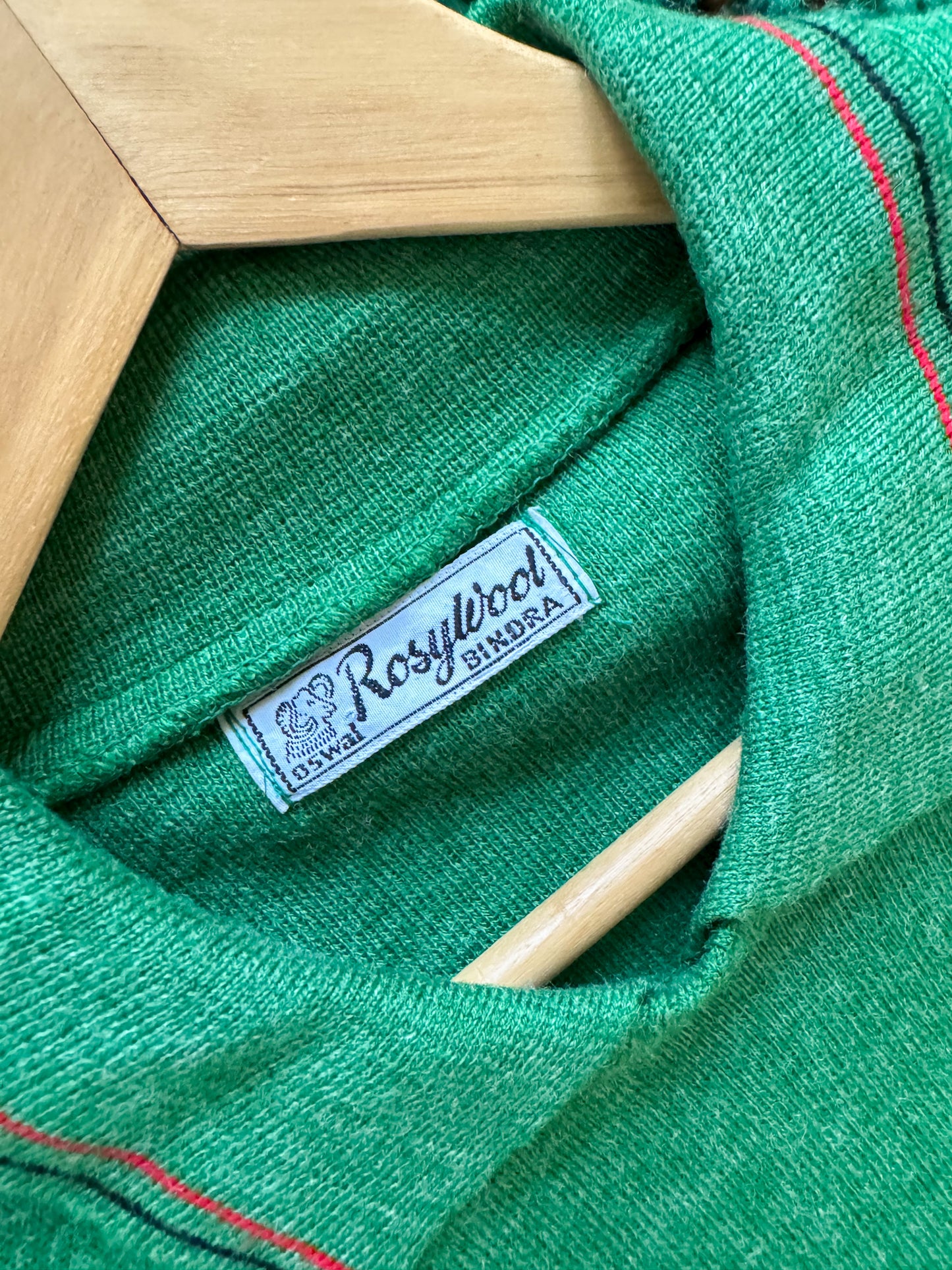 VINTAGE 1970S OSWAL ROSYWOOL SPORTSWEAR ‘VACATION’ PRINT WOOLLEN LONG SLEEVE KNIT JUMPER M
