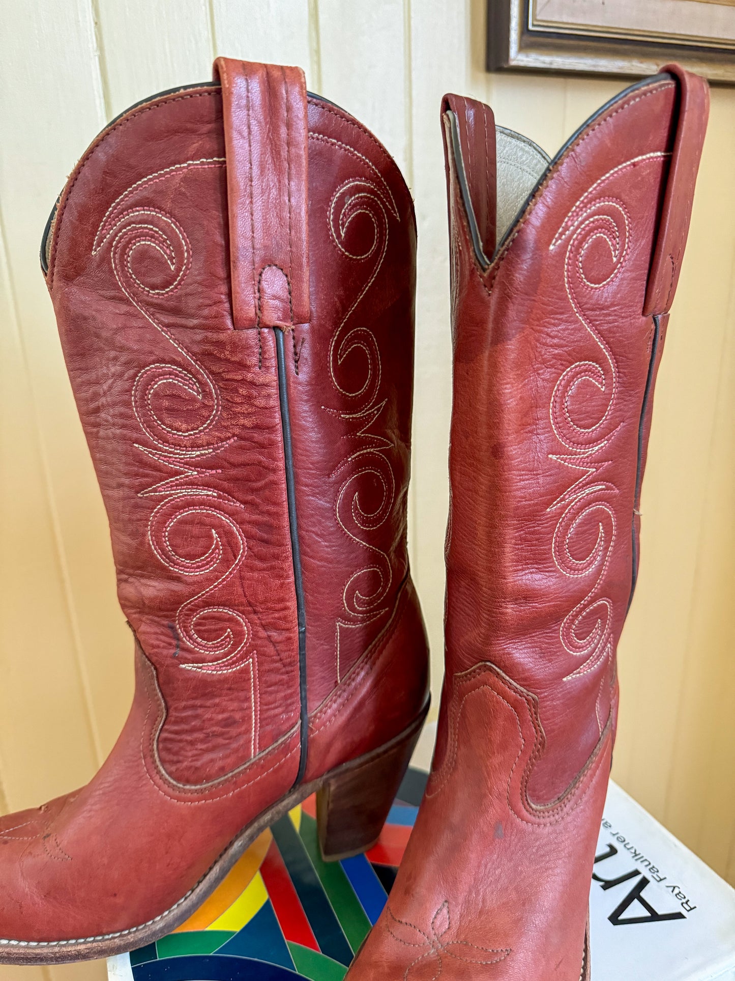 VINTAGE FRYE EMBROIDERED LEATHER WESTERN CUBAN HIGH HEEL BOOTS 8.5/39