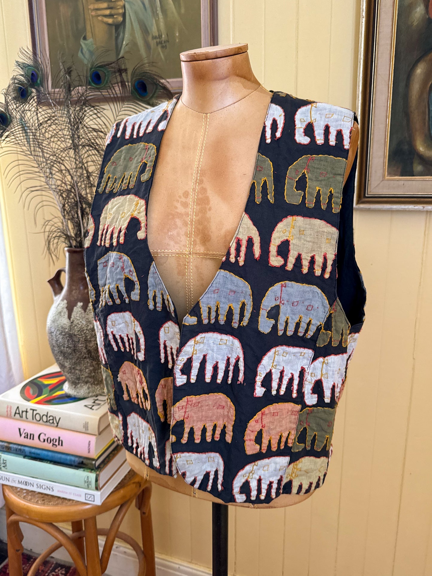 VINTAGE 1990S INDIAN COTTON ELEPHANT APPLIQUÉ WAISTCOAT VEST L