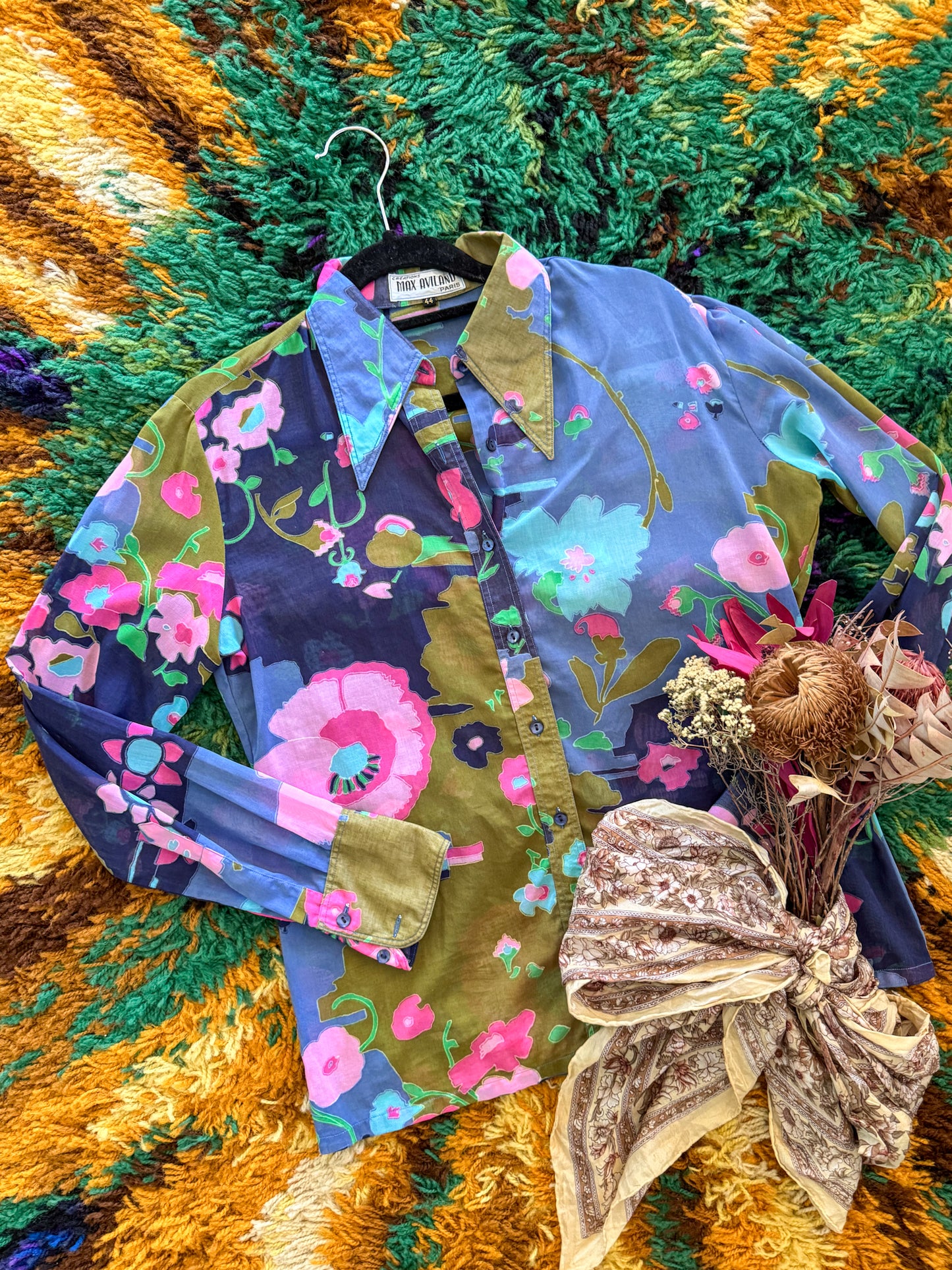 VINTAGE 1970S MAX AVILAND PARIS COTTON FLORAL PRINT DAGGER COLLAR SHIRT S/M