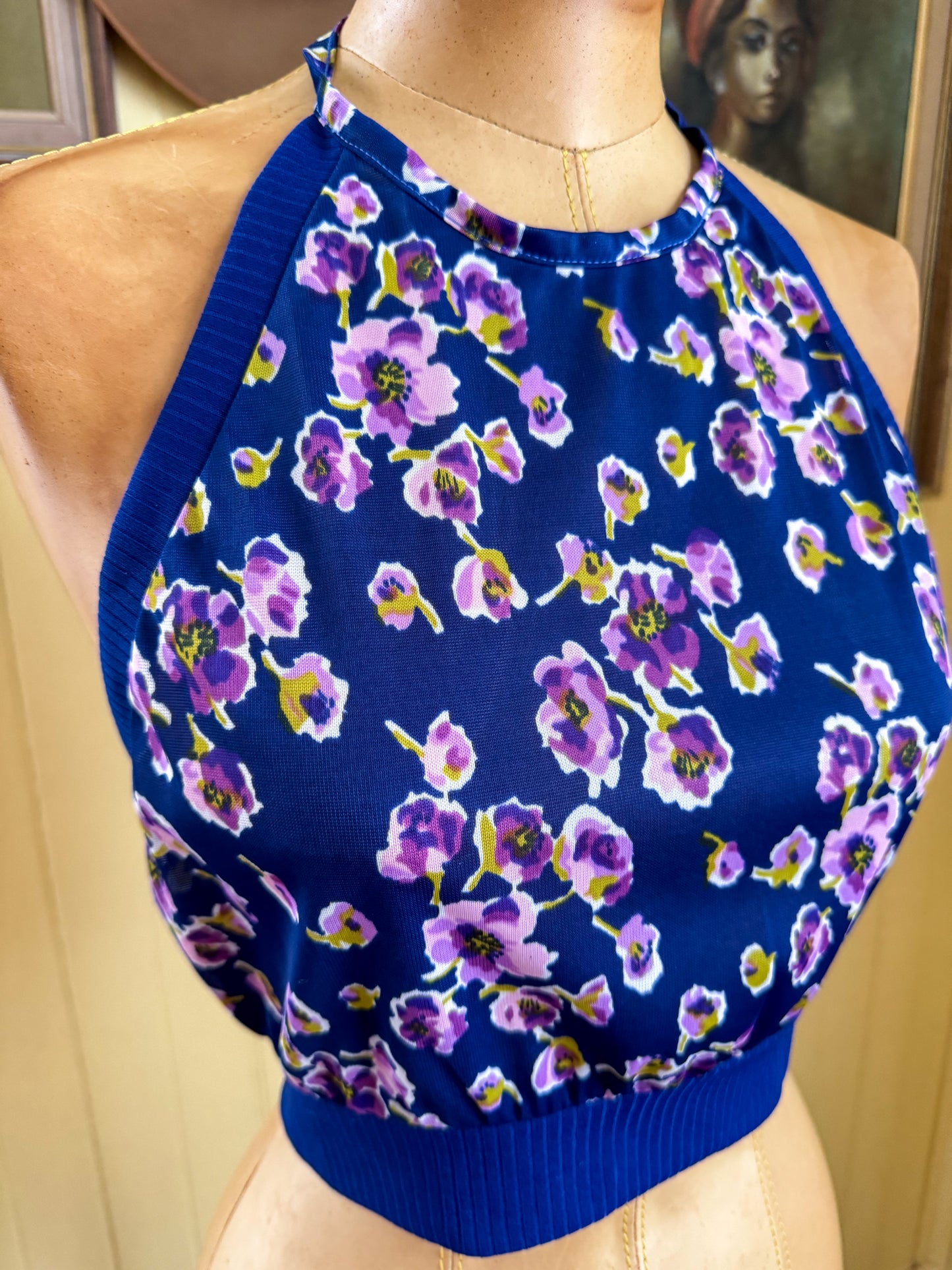 VINTAGE 1970S FINLAW NYLON FLORAL PRINT HALTERNECK CROP TOP XS/S