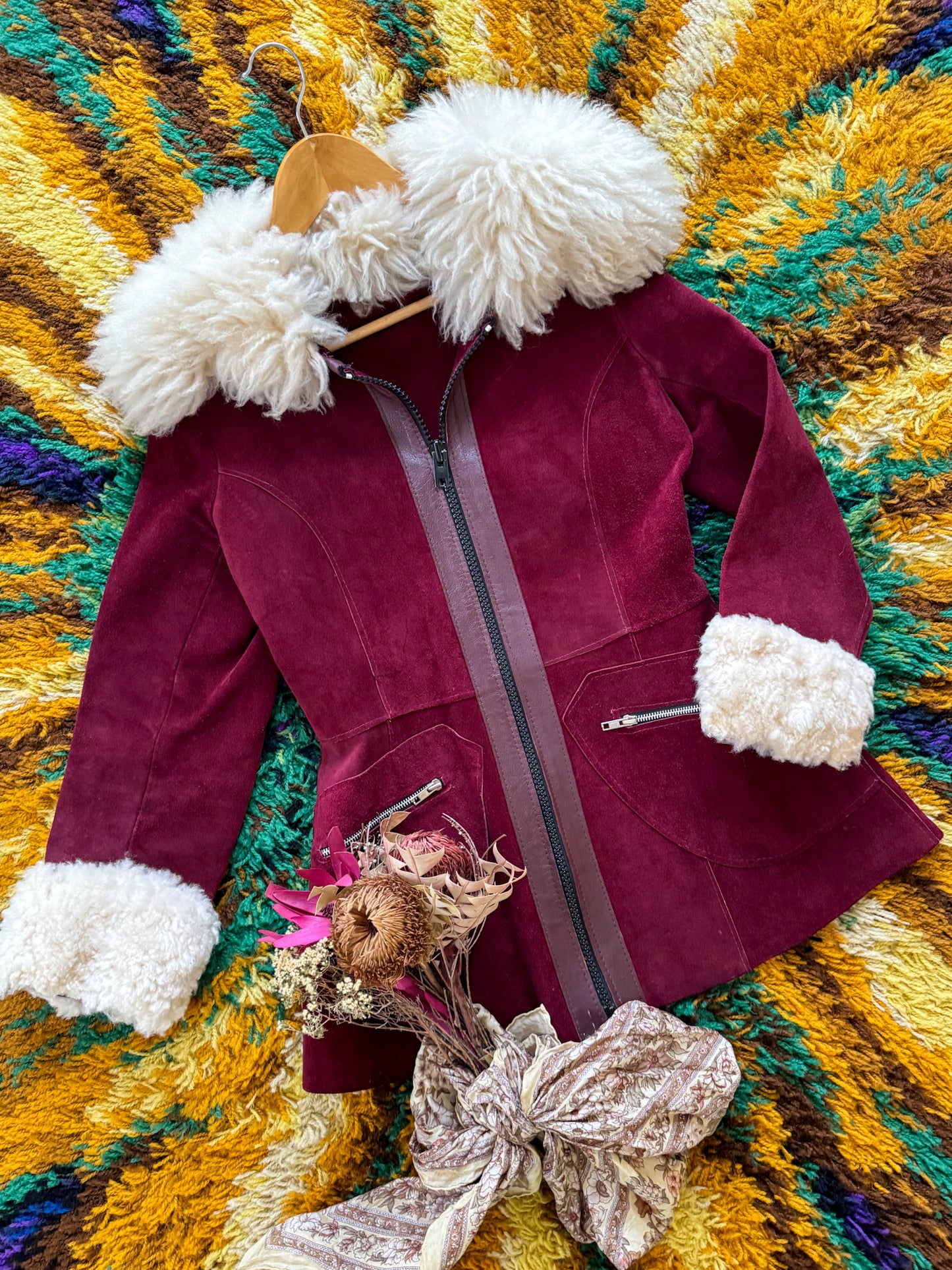 VINTAGE 1970S PLUM SUEDE LEATHER FLUFFY SHEARLING PENNY LANE JACKET S/M