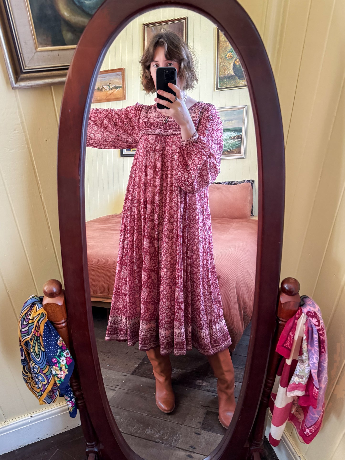 VINTAGE 1970S ELEGANCE OF ASIA INDIAN COTTON GAUZE BLOCK PRINT MIDI DRESS S/M