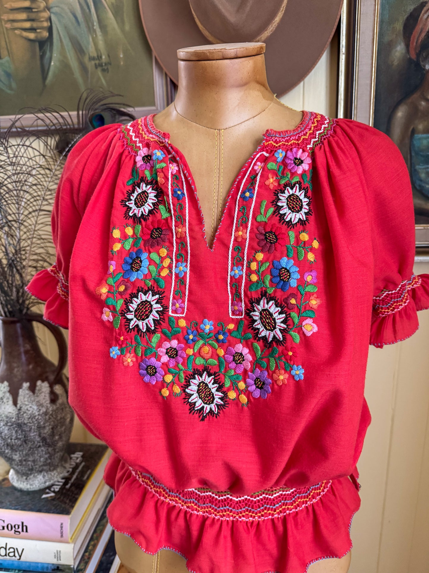 VINTAGE 1970S HUNGARIAN RED COTTON BLEND EMBROIDERED PEASANT BLOUSE S