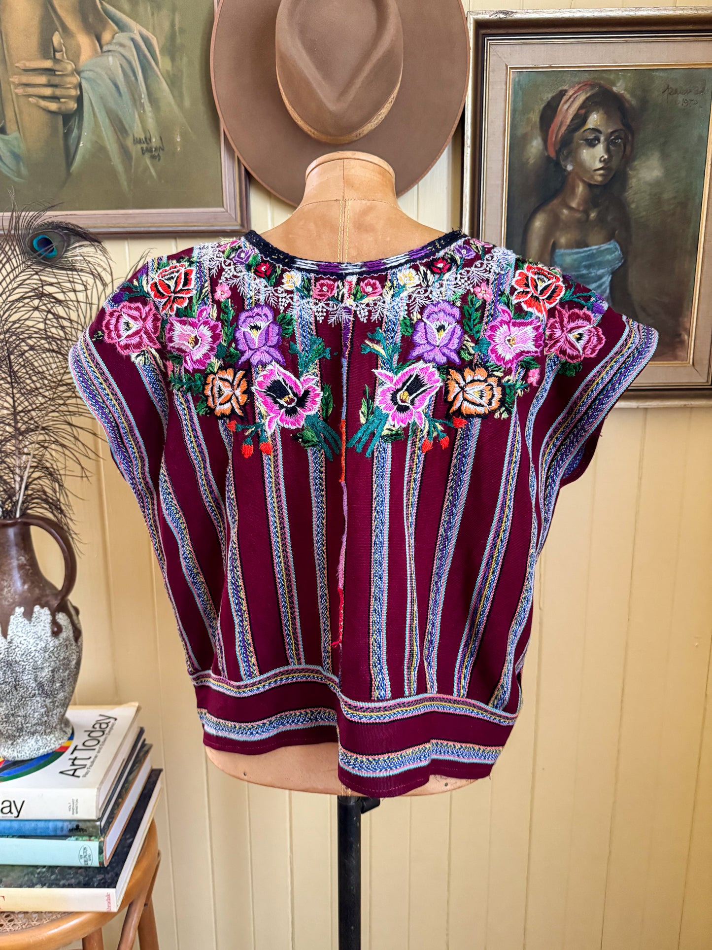 VINTAGE GUATEMALAN EMBROIDERED STRIPED COTTON HUIPIL TOP M