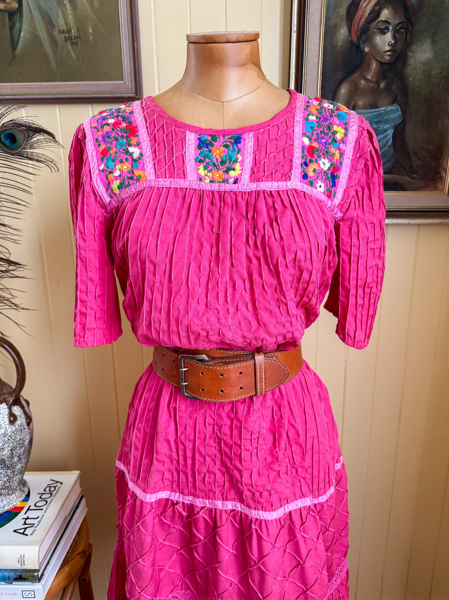 VINTAGE 1970S MEXICAN HOT PINK COTTON BLEND EMBROIDERED MIDI DRESS S