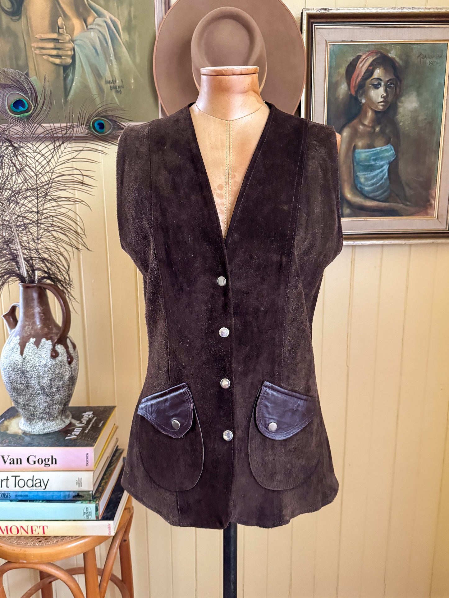 VINTAGE 1970S CHOCOLATE SUEDE LEATHER PRESS STUD WAISTCOAT VEST S/M
