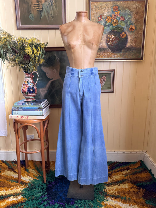 VINTAGE 1970S JUDAS HIGH WAIST BELLBOTTOM FLARE DENIM JEANS XS
