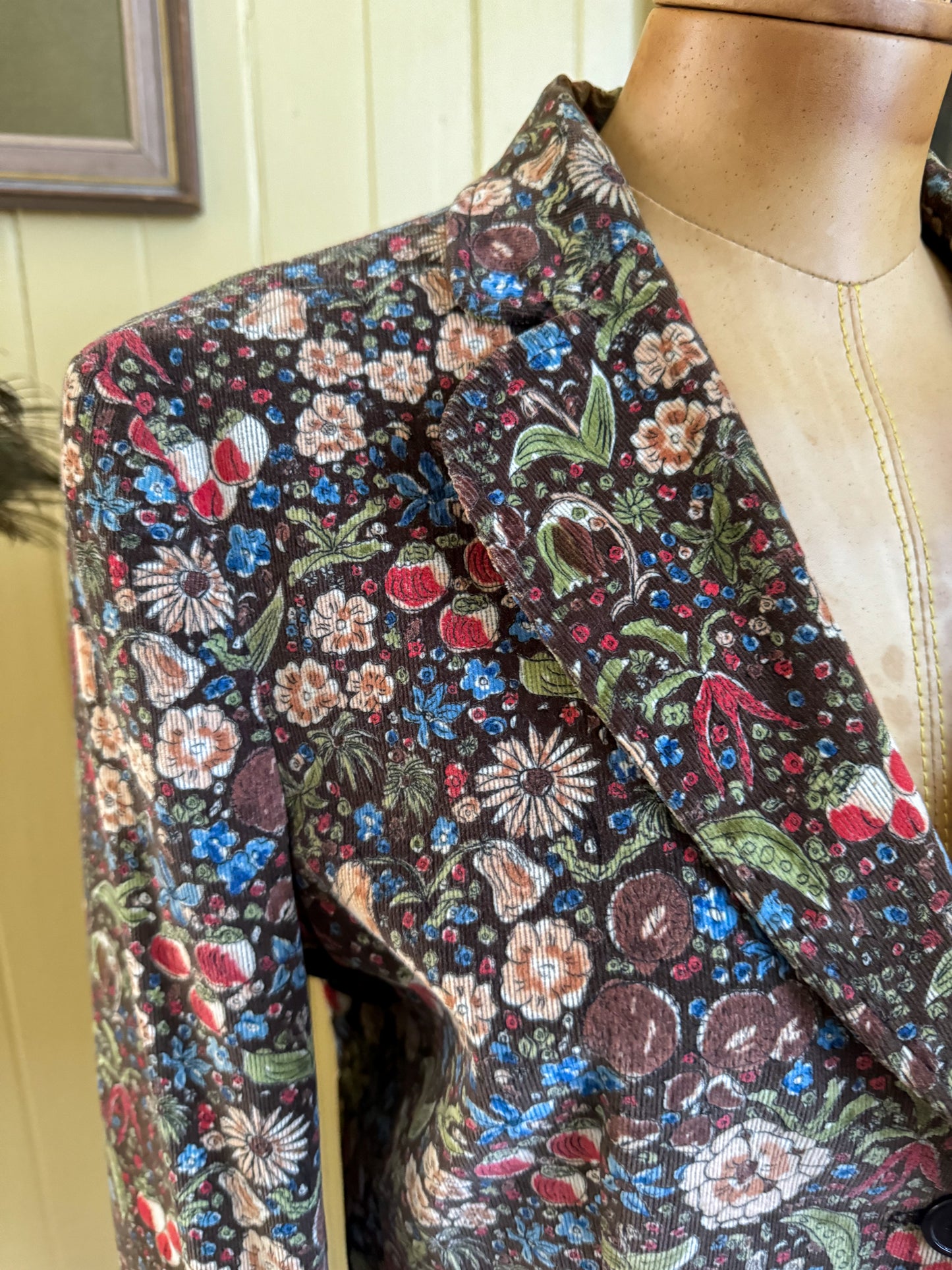 VINTAGE 1990S MOSCHINO CHEAP AND CHIC FLORAL PRINT CORDUROY BLAZER JACKET S/M