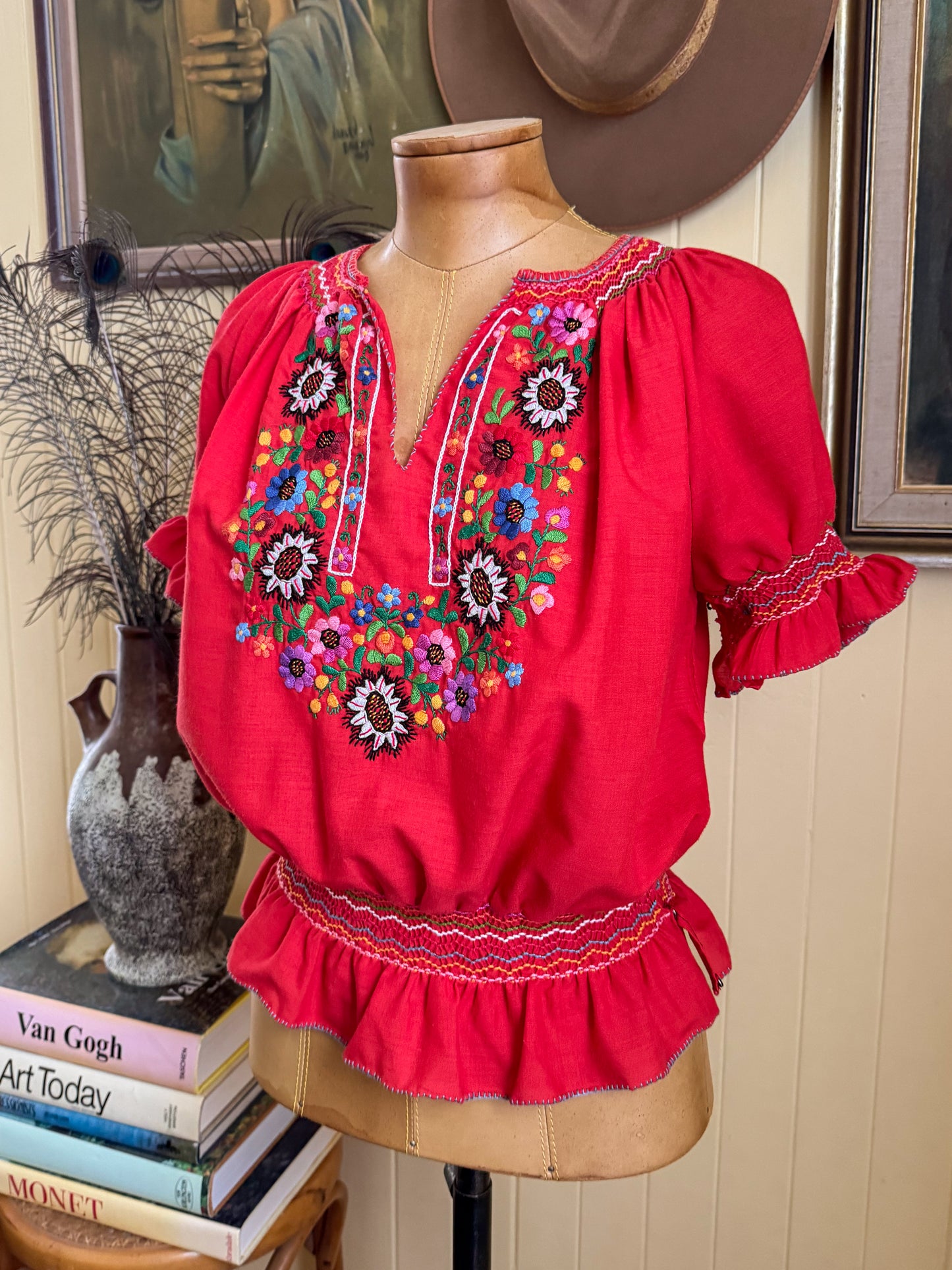 VINTAGE 1970S HUNGARIAN RED COTTON BLEND EMBROIDERED PEASANT BLOUSE S