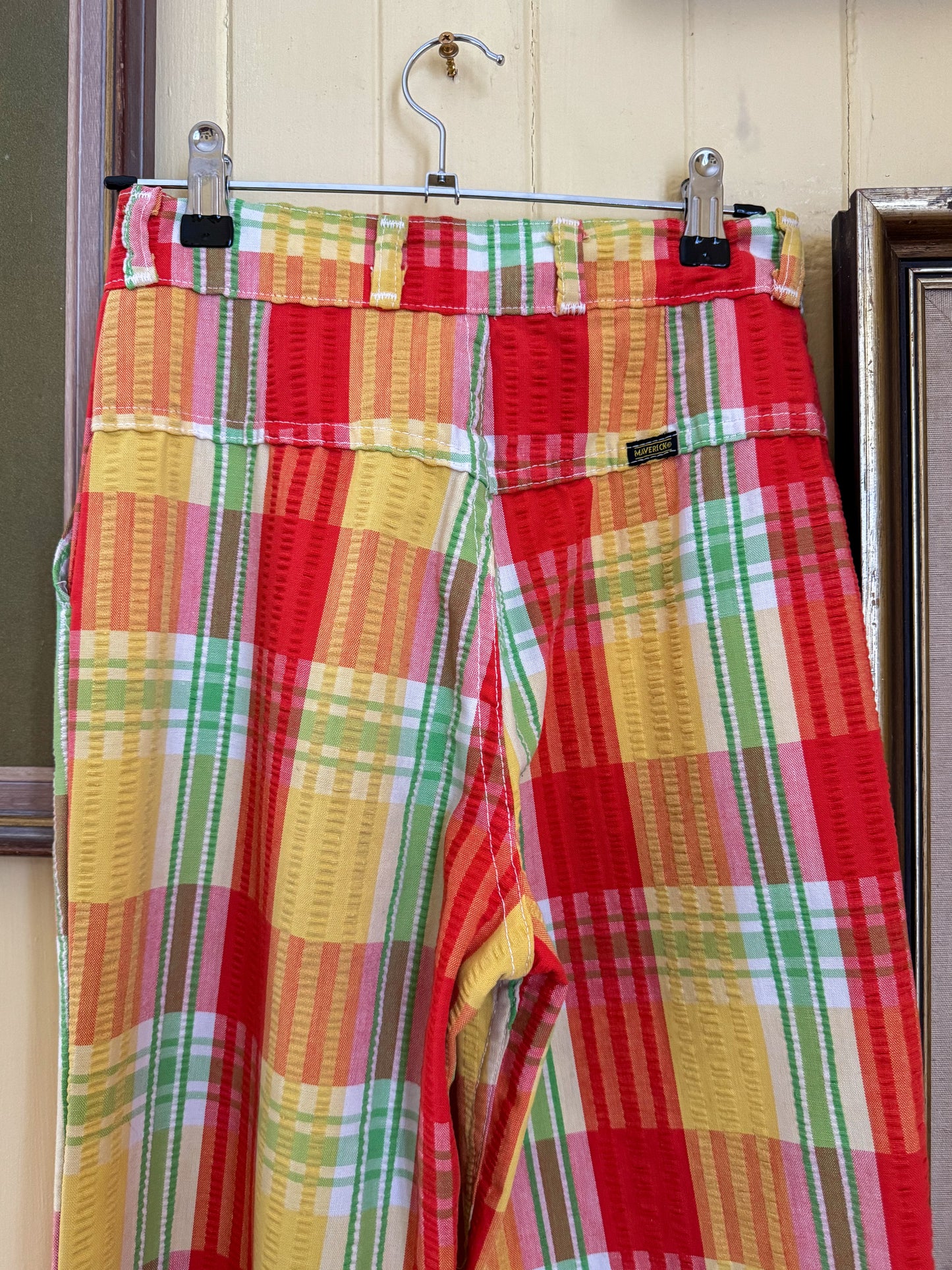 VINTAGE 1970S AMERICAN MAVERICK COTTON SEERSUCKER RAINBOW PLAID WIDE LEG FLARES XS