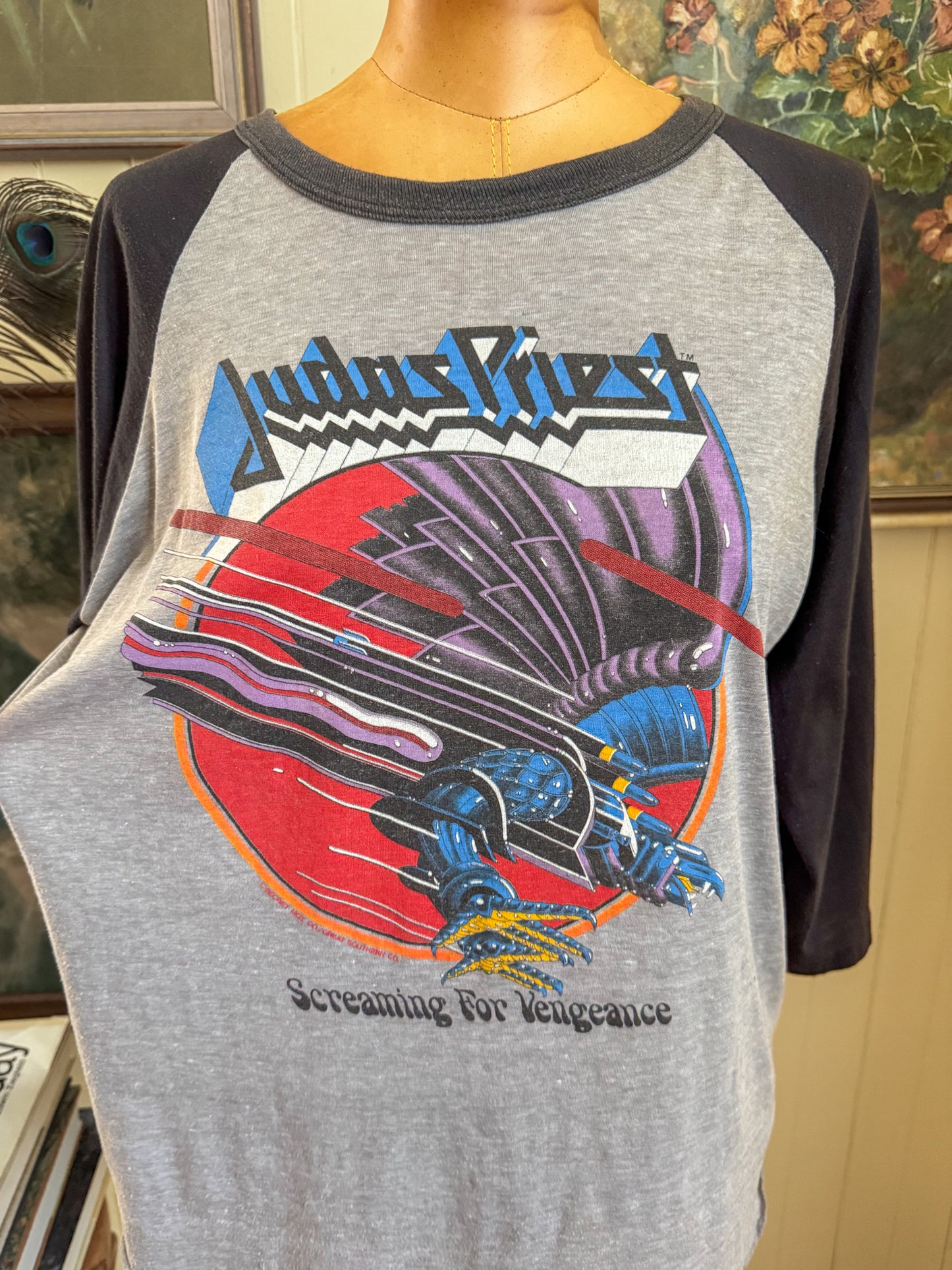 VINTAGE 1982/83 JUDAS PRIEST SCREAMING FOR VENGEANCE WORLD TOUR PRINT RAGLAN TSHIRT M/L