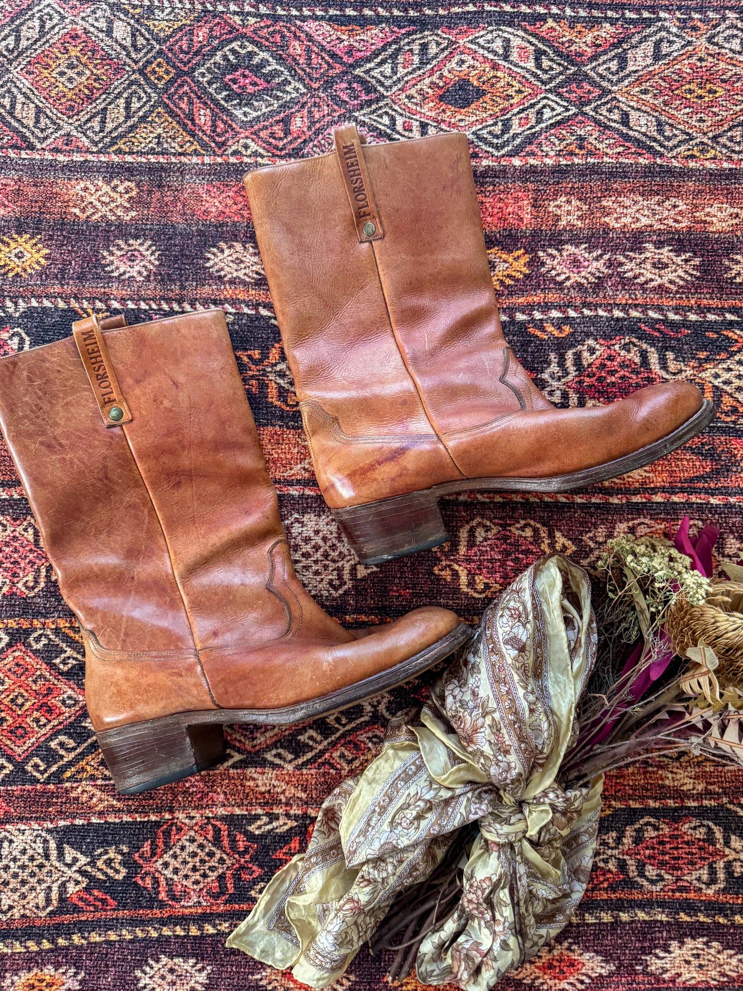 VINTAGE UNISEX FLORSHEIM MID CALF CAMPUS TAN LEATHER CUBAN HEEL BOOTS 10.5-11 W/8.5 M