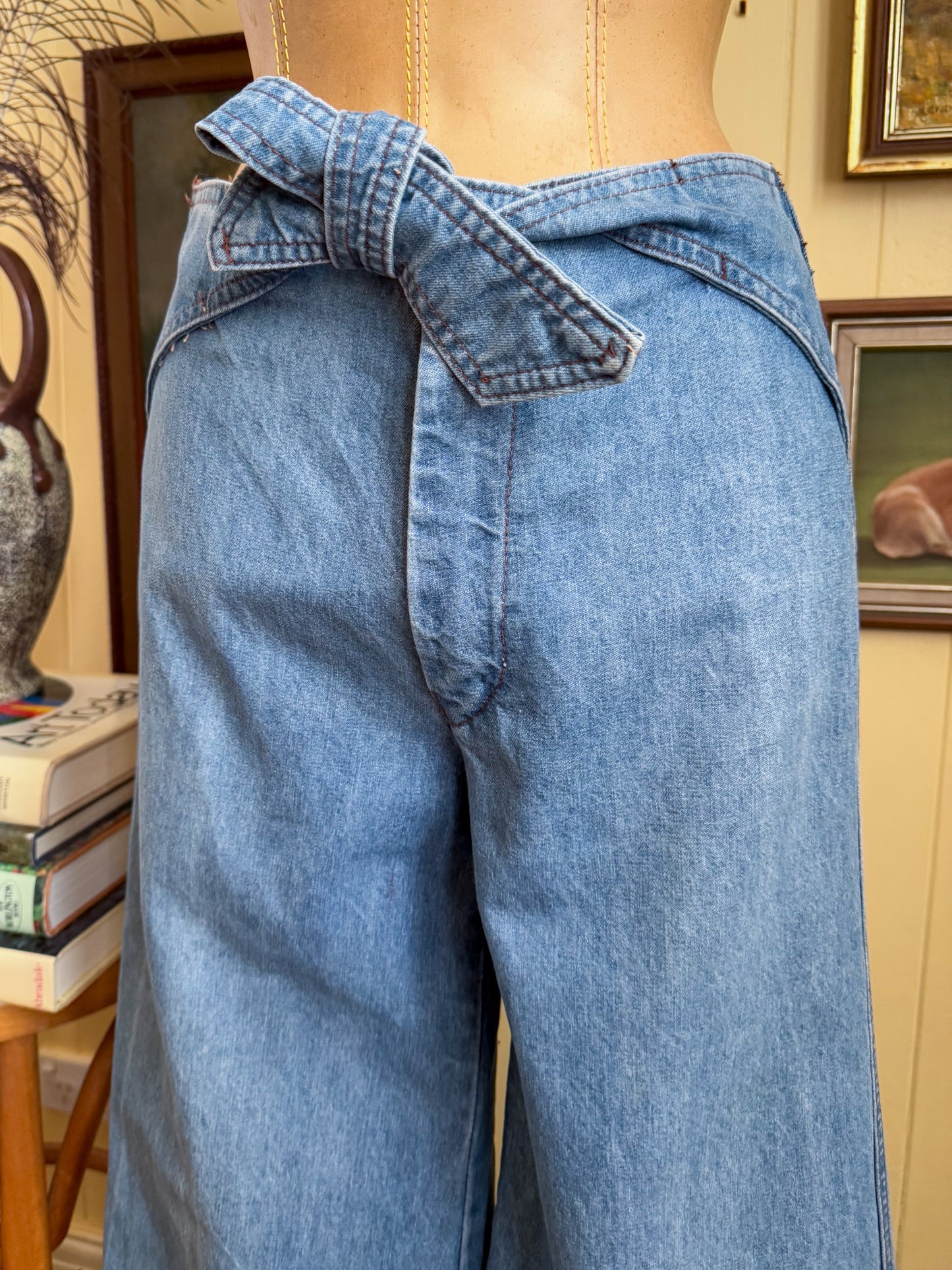 VINTAGE 1970S AMCO WIDE LEG HIGH WAIST FLARE DENIM JEANS S