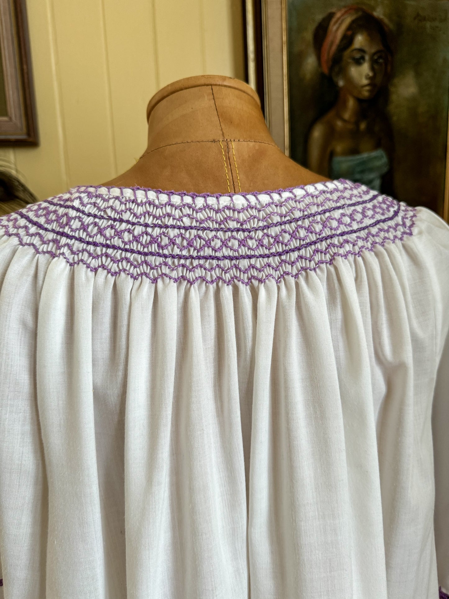 VINTAGE 1980S HUNGARIAN COTTON BLEND EMBROIDERED FOLK BLOUSE M/L/XL