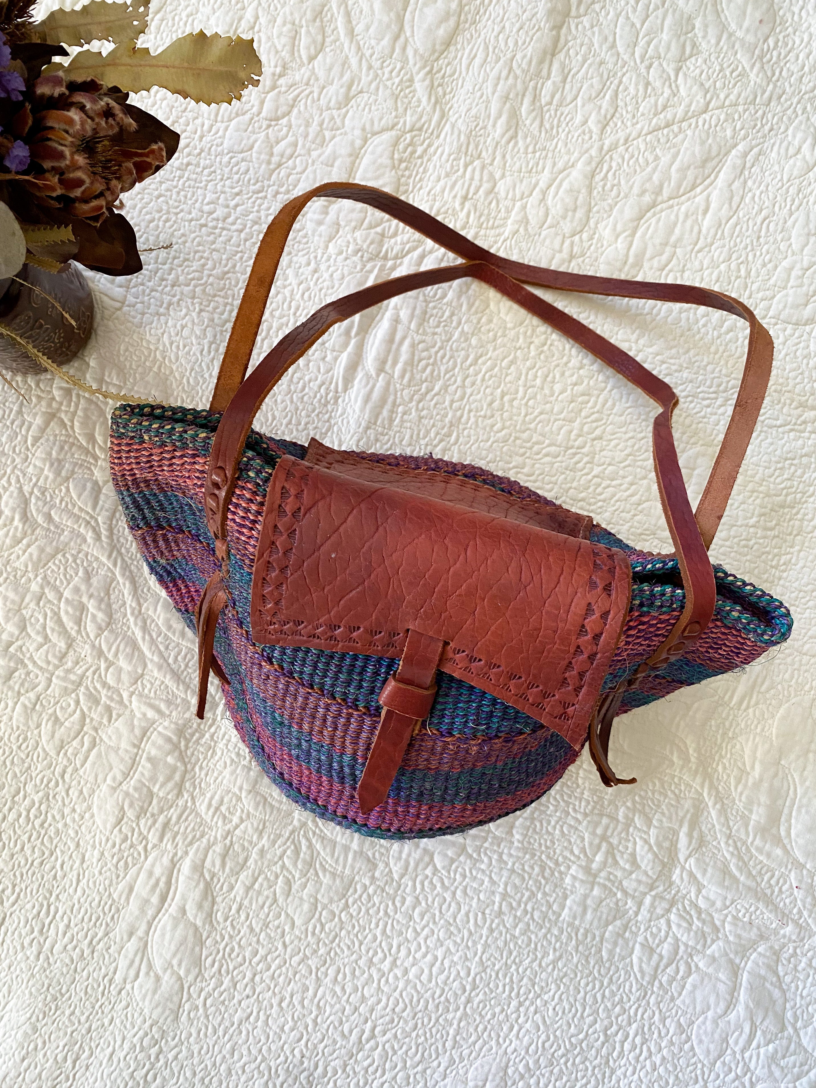 VINTAGE KENYAN LARGE WOVEN STRIPED SISAL AND LEATHER SHOPPER BAG