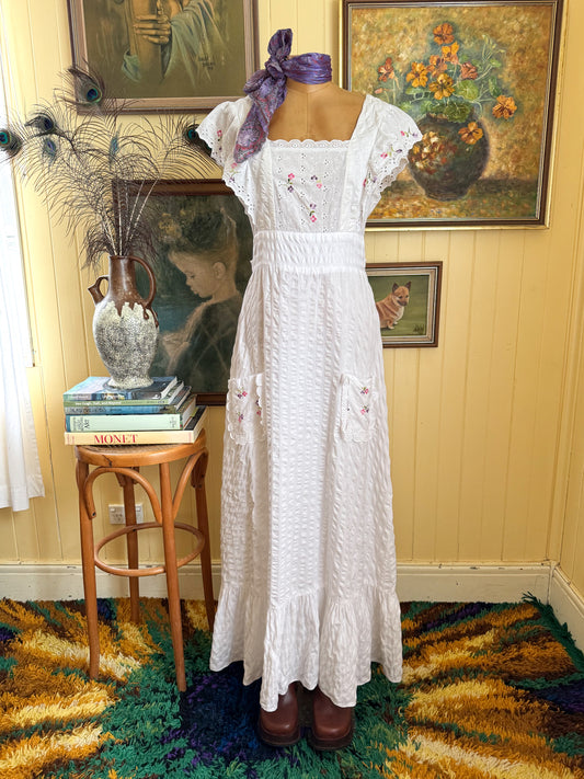VINTAGE 1970S COTTON BRODERIE FLORAL EMBROIDERED RUFFLED MAXI DRESS M